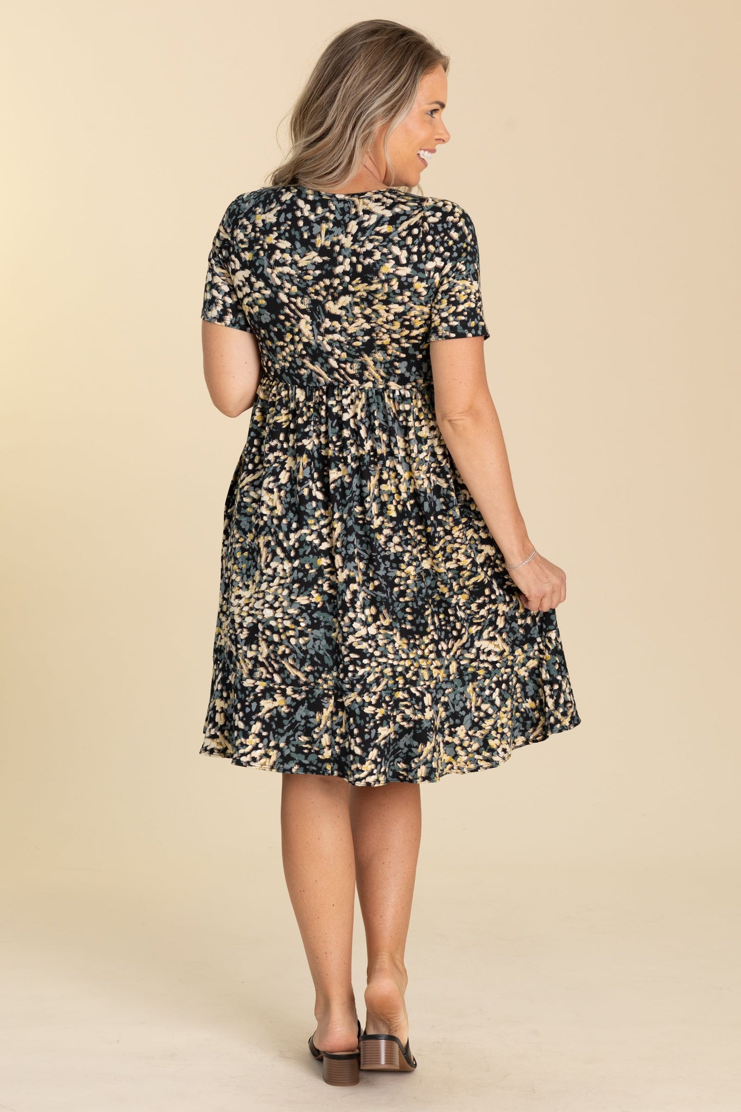 Black Floral Knit Dress With Pockets
