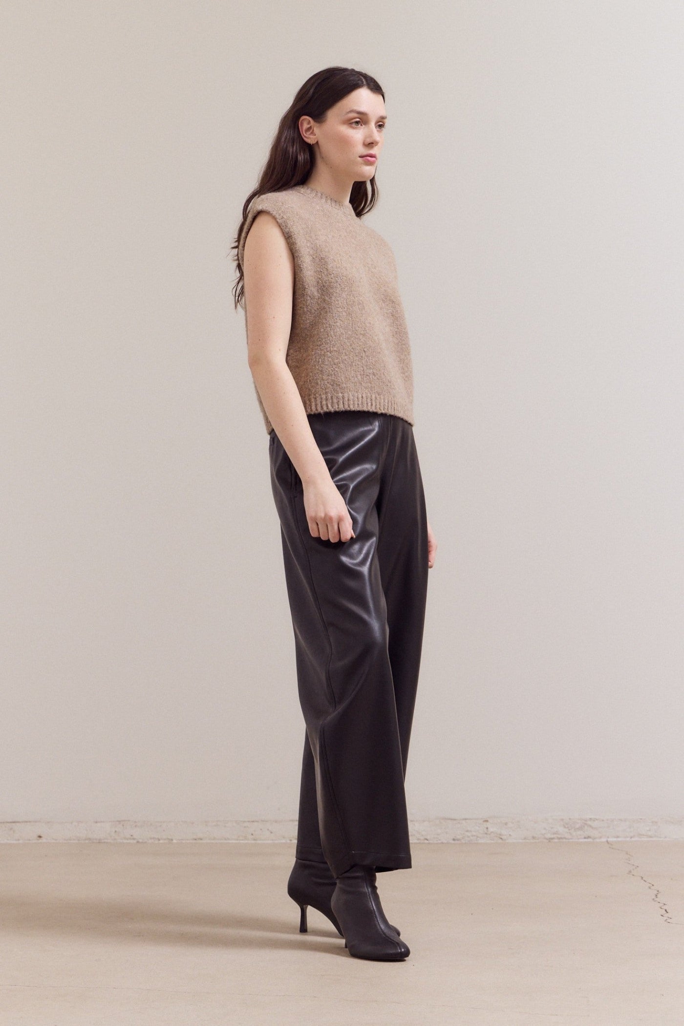 AMY KNIT SWEATER VEST