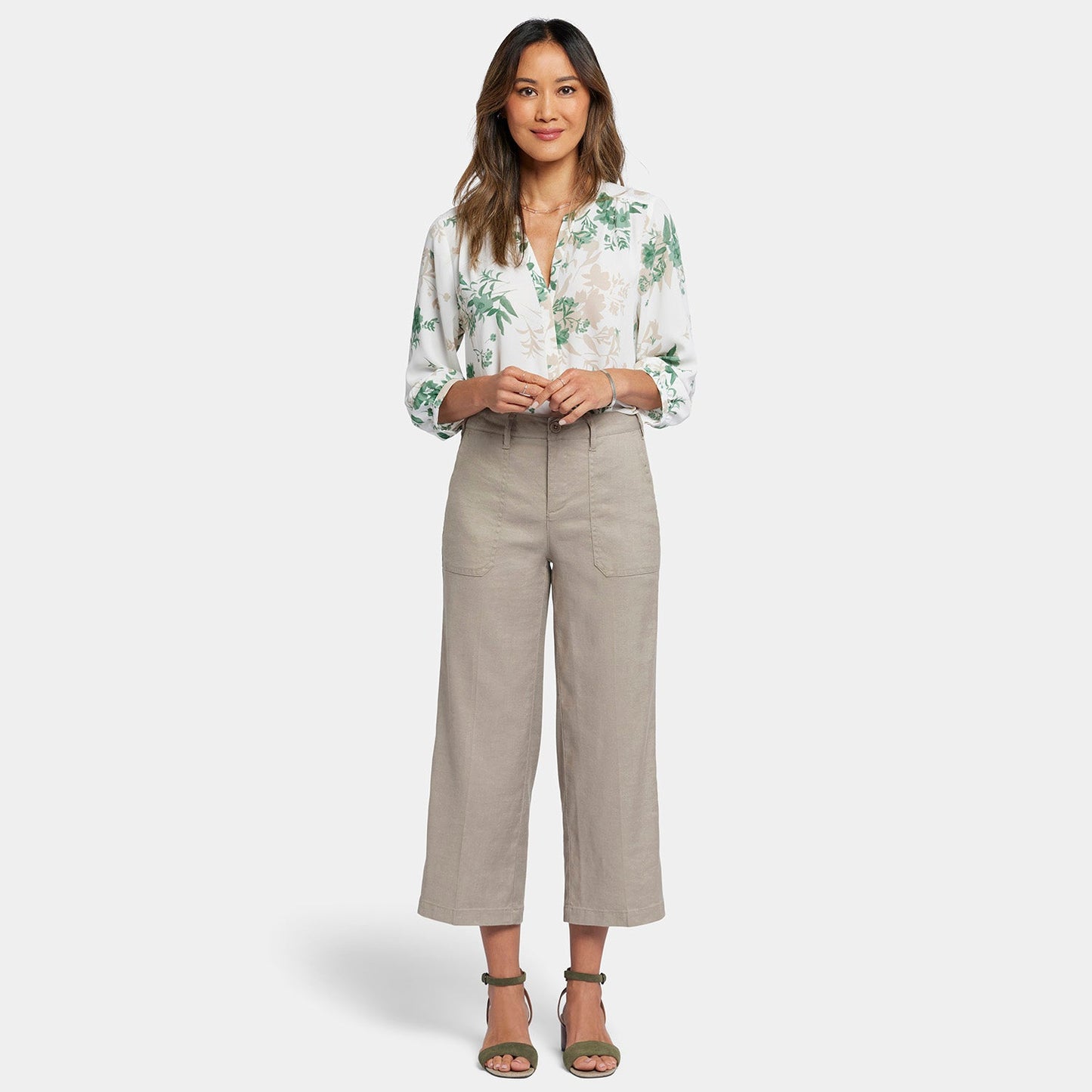 Wide Leg Cargo Capri Pants - Saddlewood