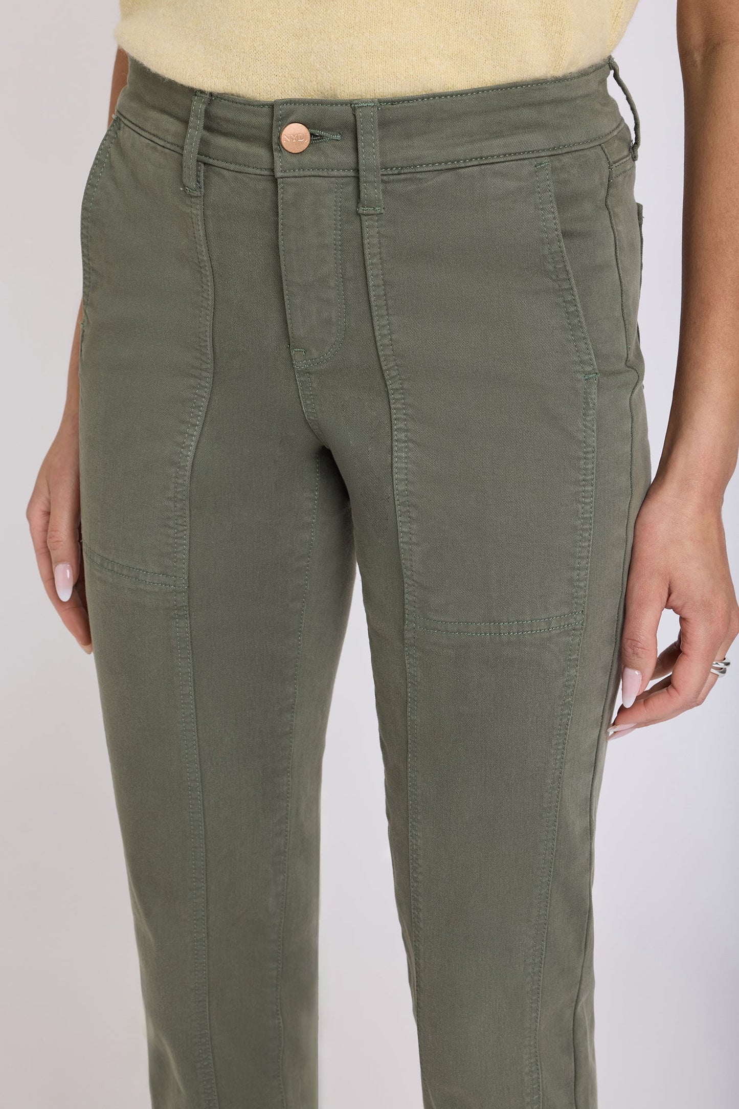 Margot Girlfriend Jeans - Desert Green
