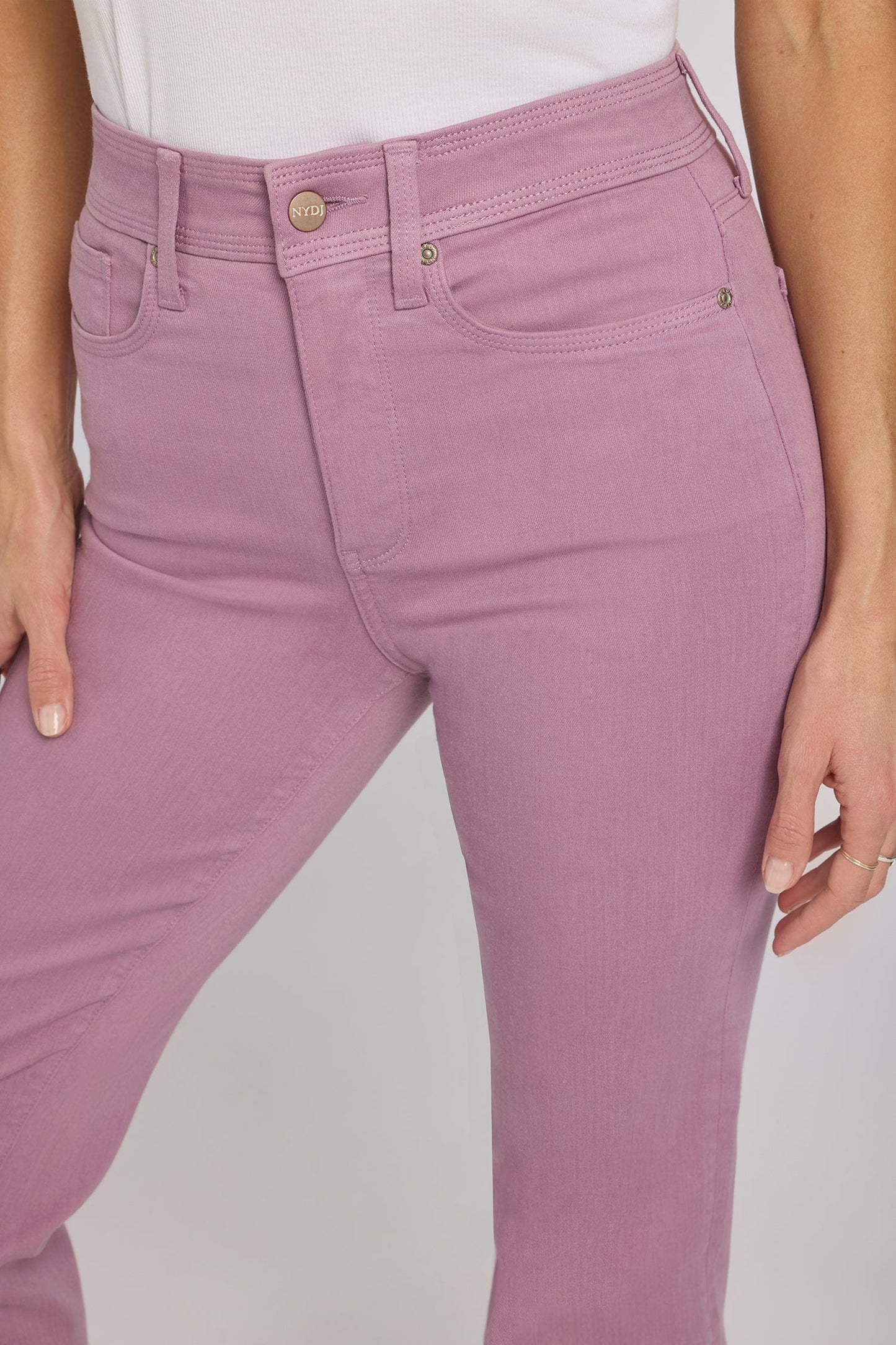 Marilyn Straight Jeans In Petite - Dusky Daisy