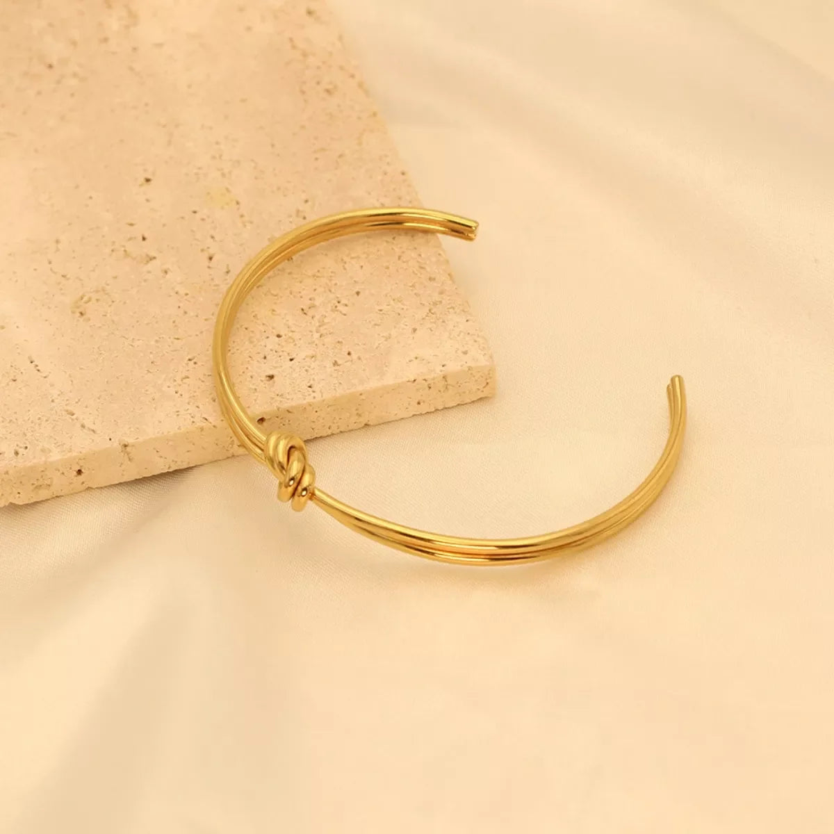 18K Gold-Plated Knot Open Bracelet