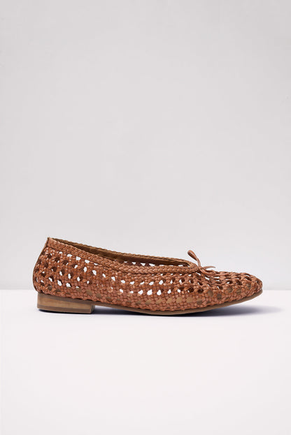 Flagstaff Woven Flat