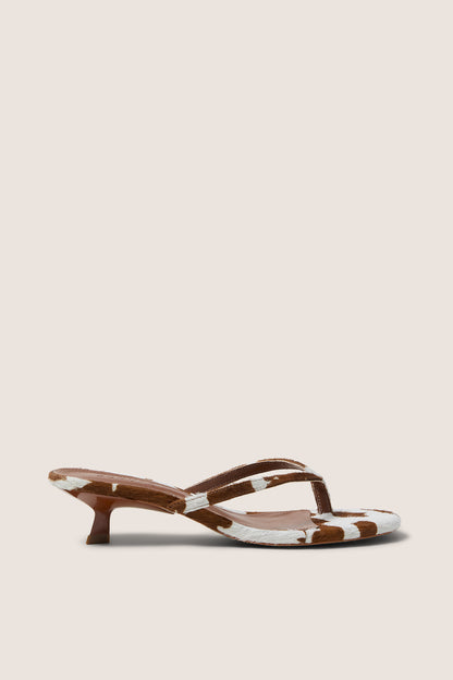 Carolyn Kitten Heel