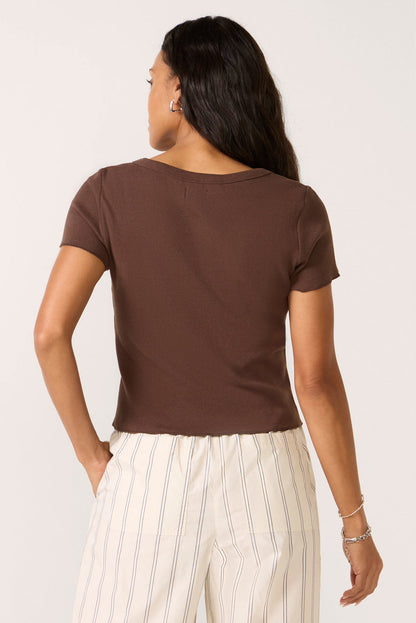 Ami Hook and Eye Tee