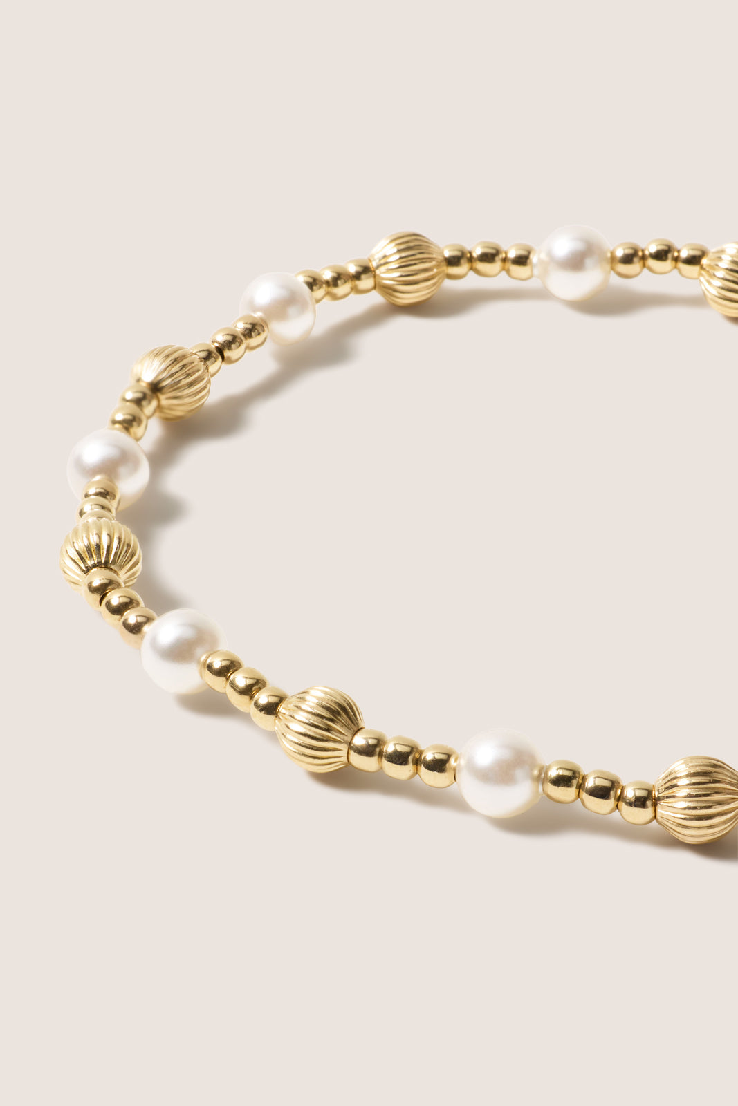 Dignity Sincerity Gold 4mm Bracelet