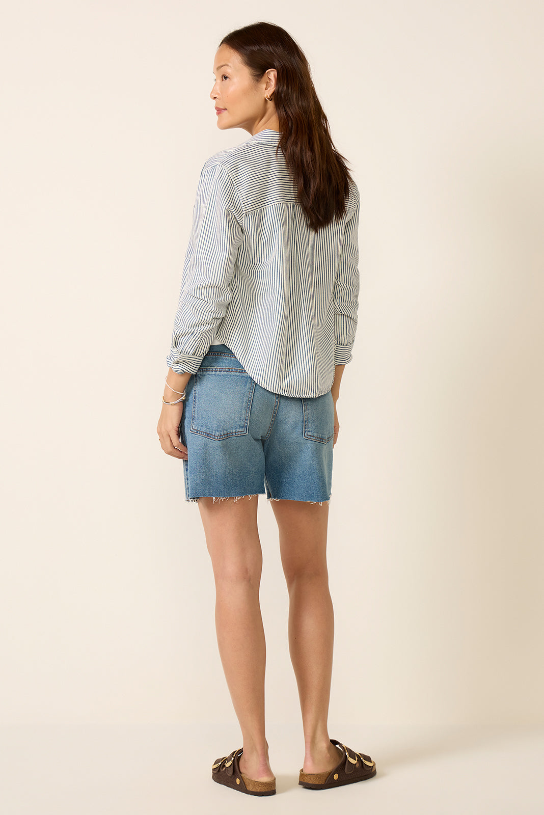 Hailey Short 6` w Side Inset