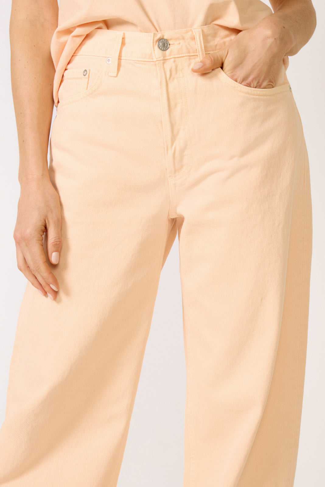Arc Wide Leg Jean