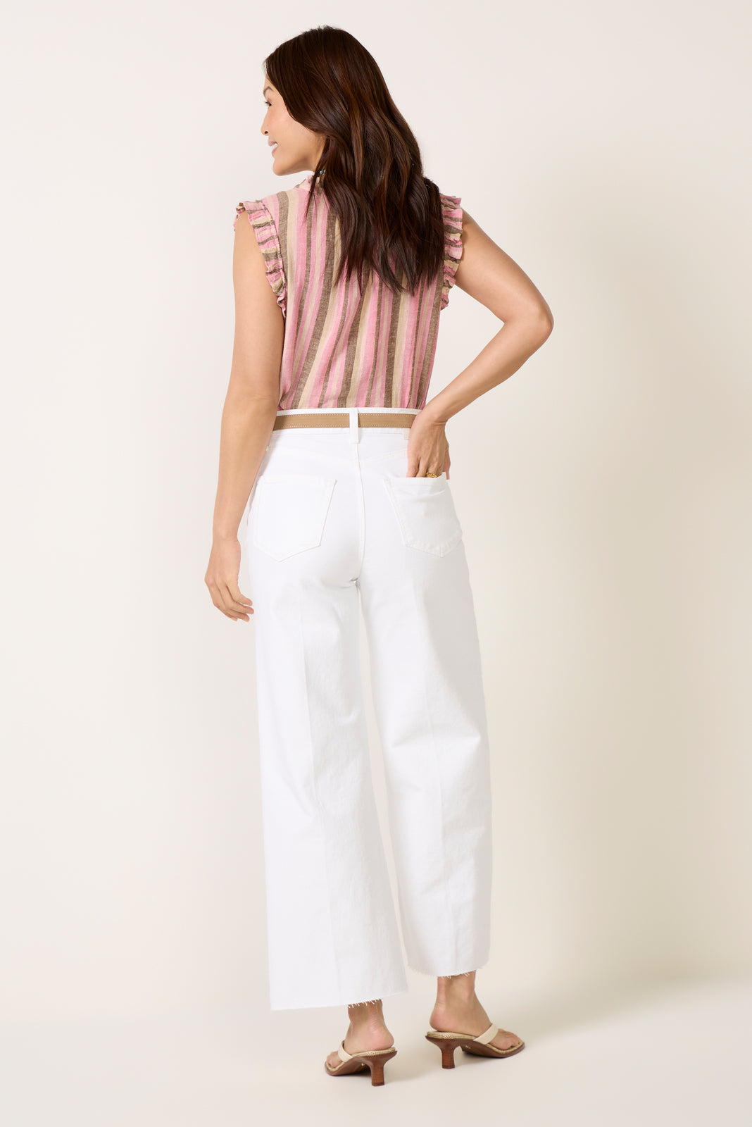 Anessa w Raw Hem