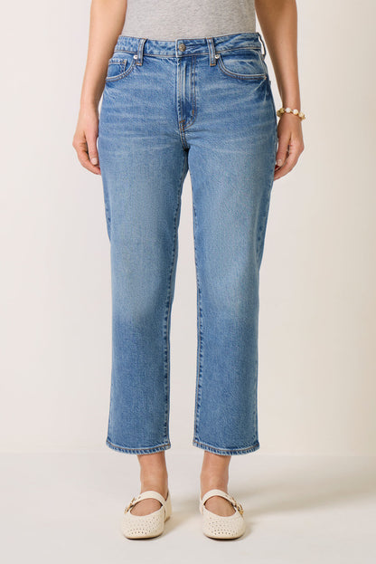 Aleks Crop Straight Jean