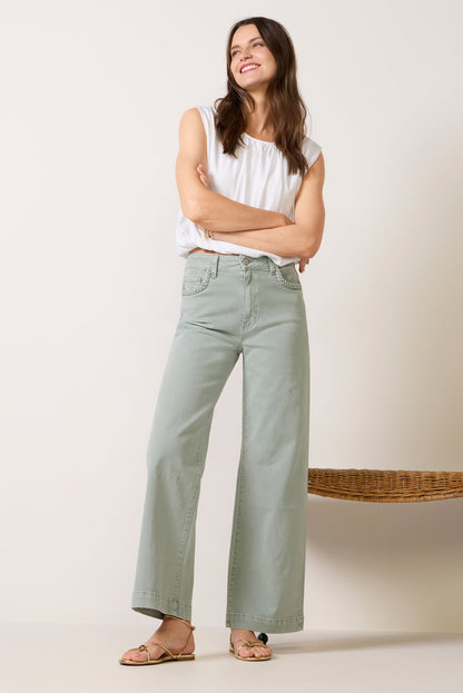 Anessa 31 w Braided Pockets