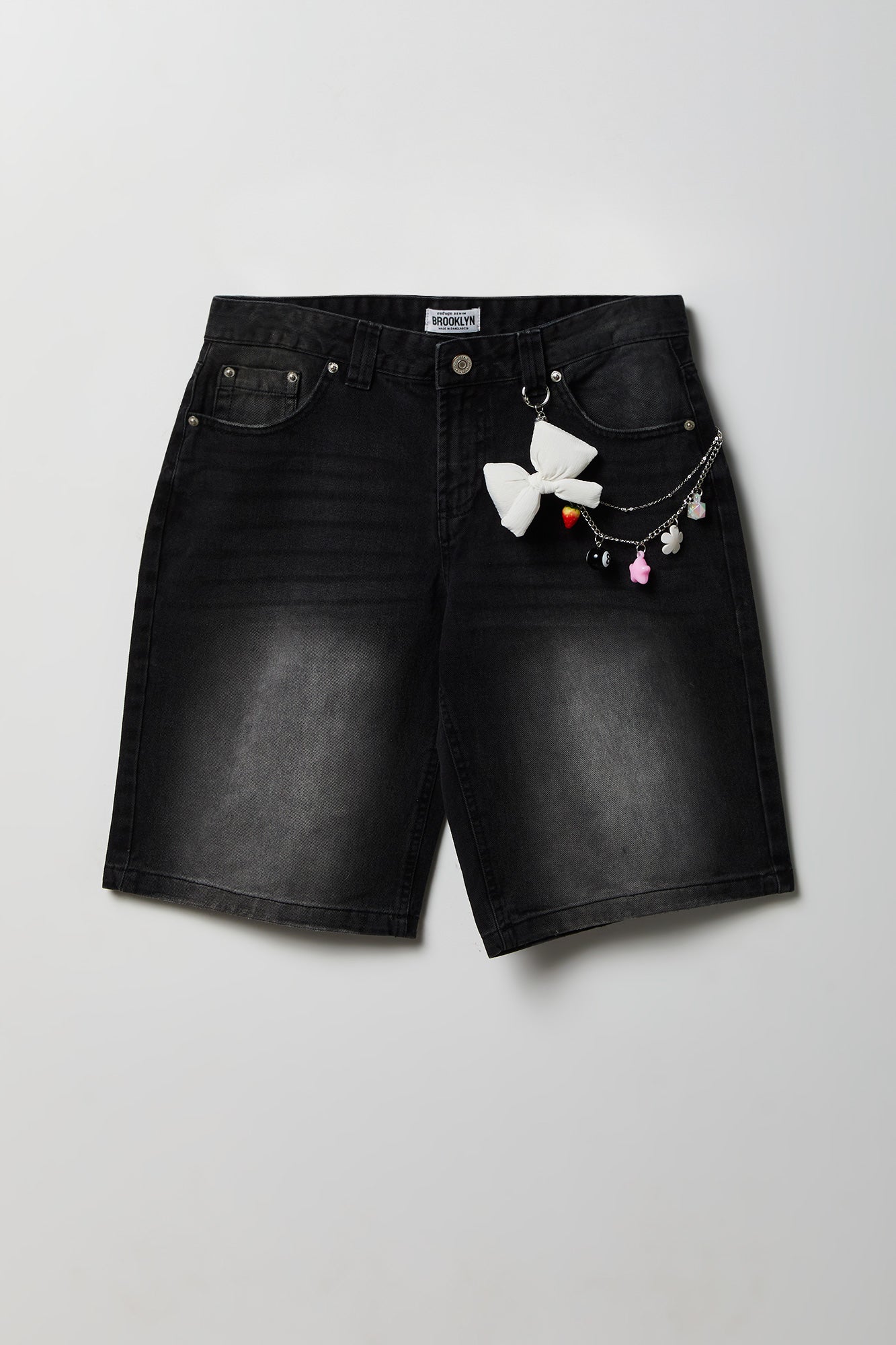 Brooklyn Low Rise Black Jort 11" with Charm Keychain