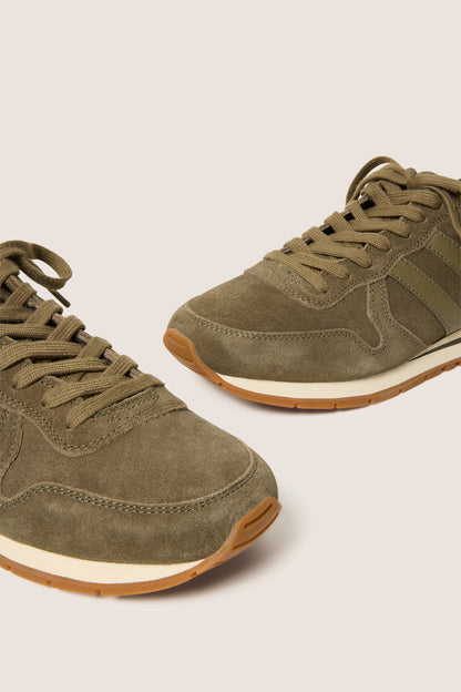Daytona Sneaker