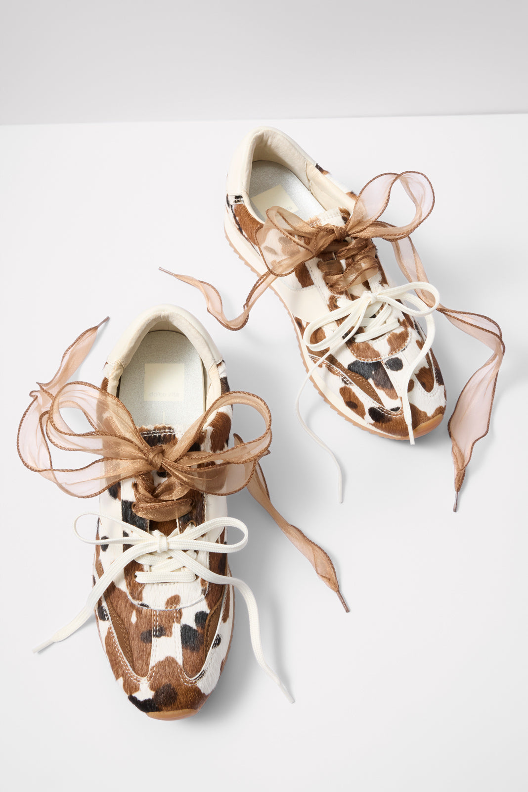 B.NTCD Sneaker