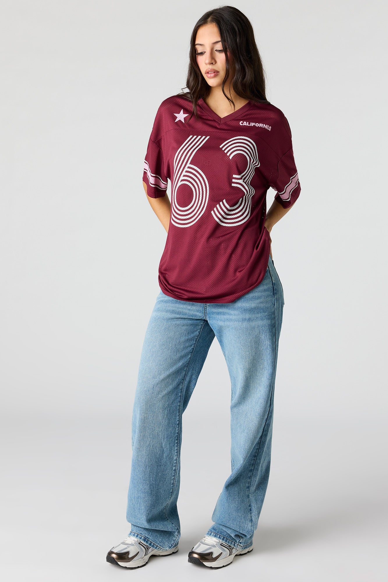 Mesh Graphic V-Neck Jersey