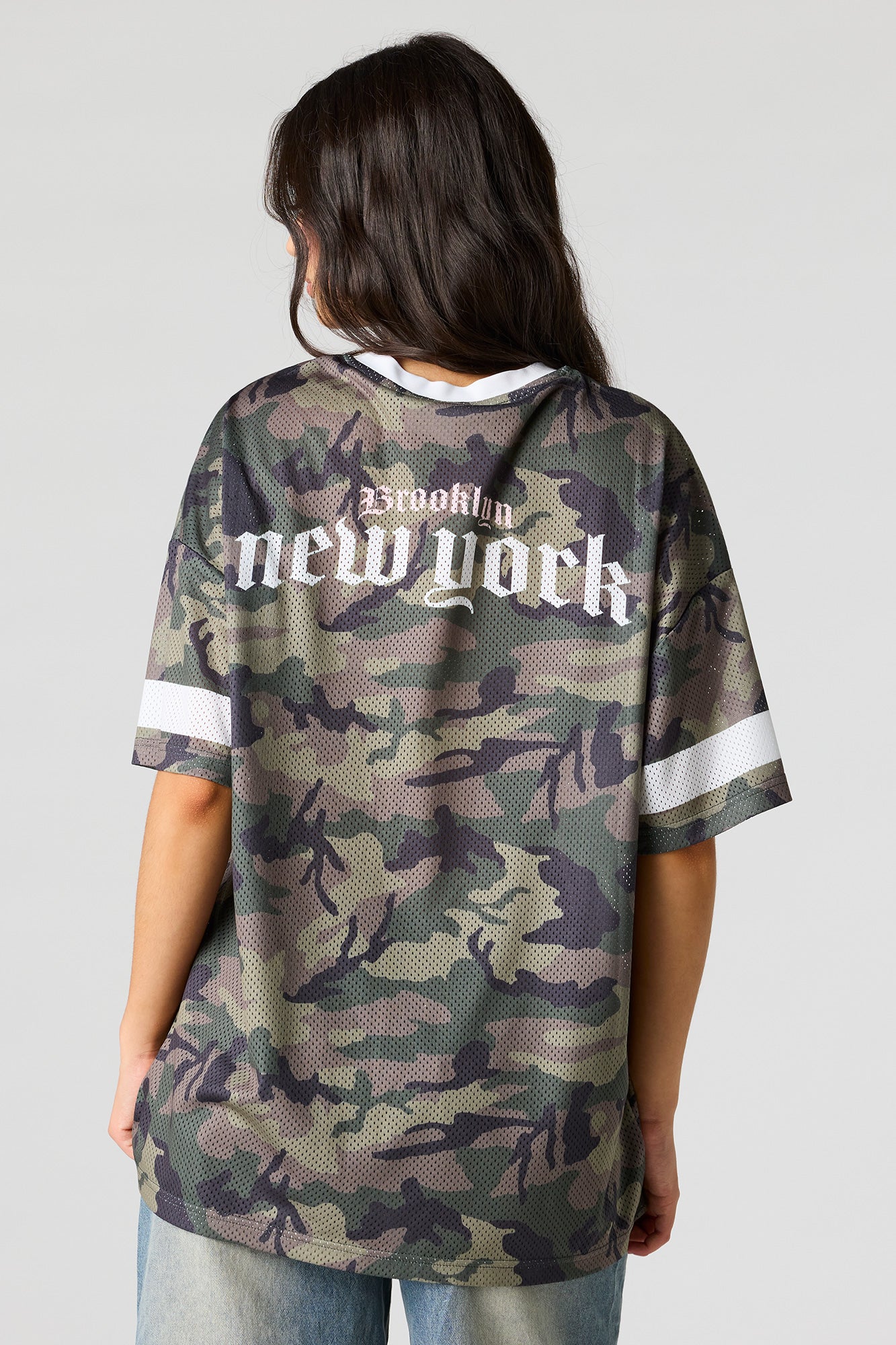 Mesh Graphic V-Neck Jersey