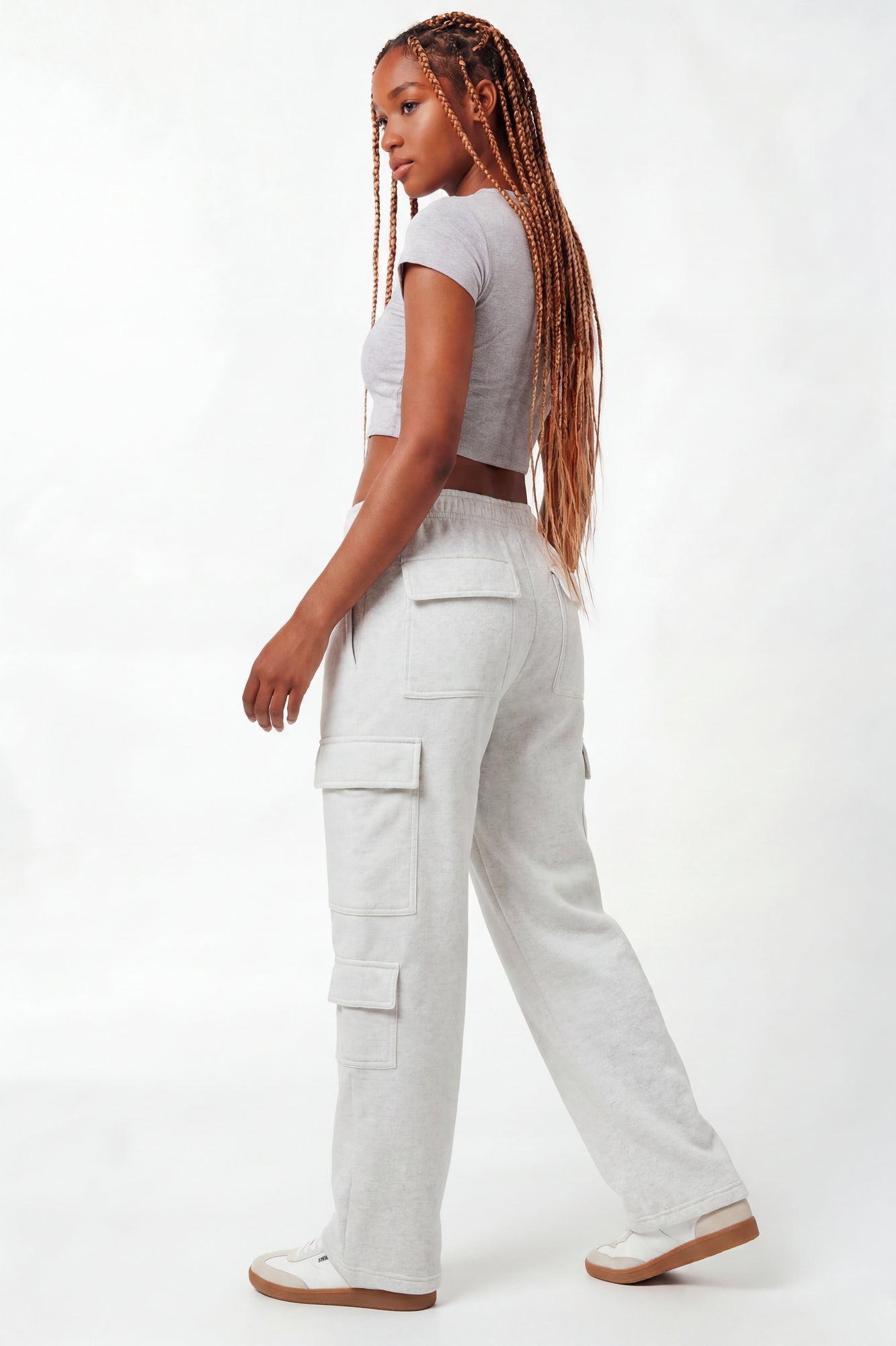 Fleece Low Rise Wide Leg Cargo Sweatpant