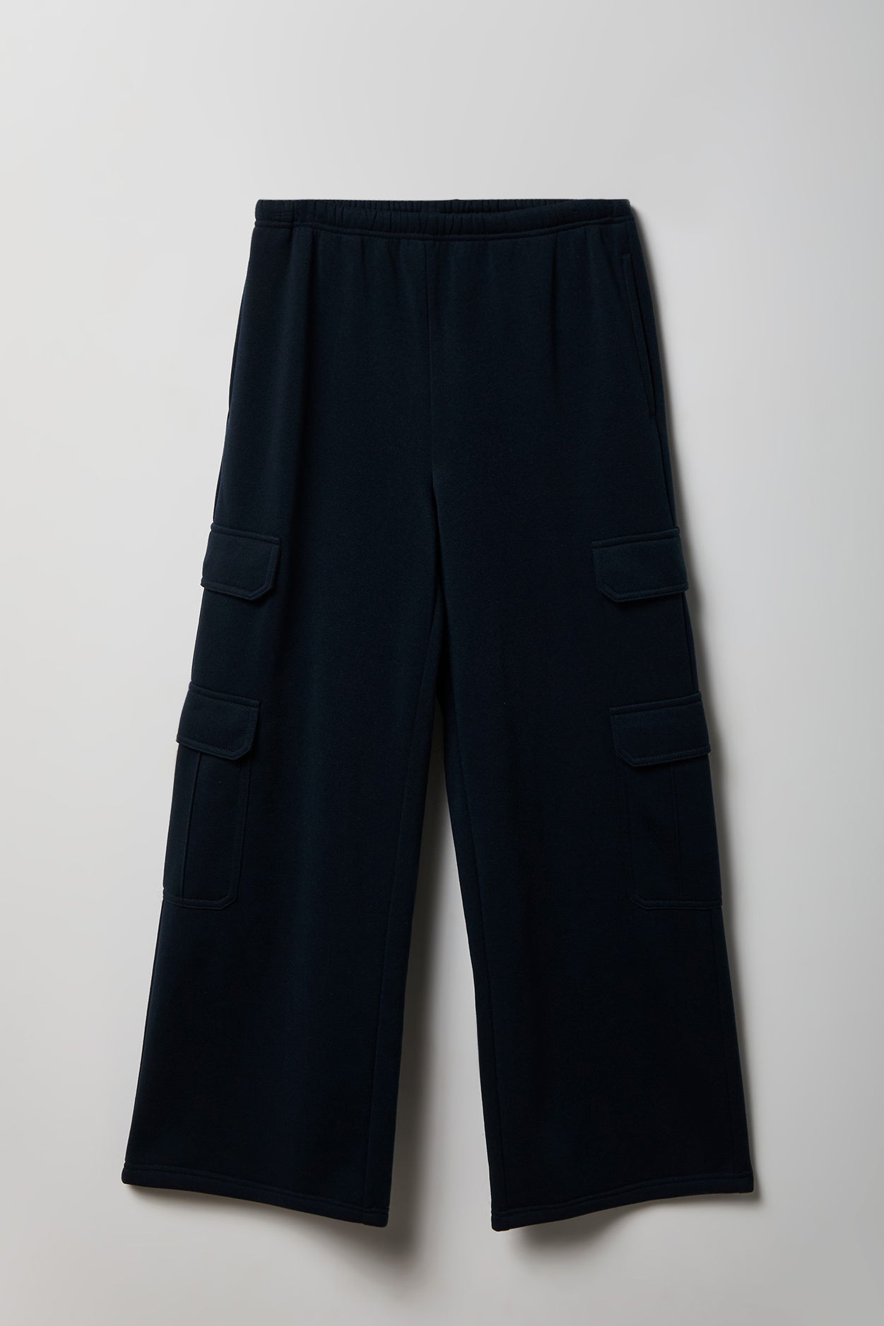 Fleece Ultra-Wide Cargo Sweatpant