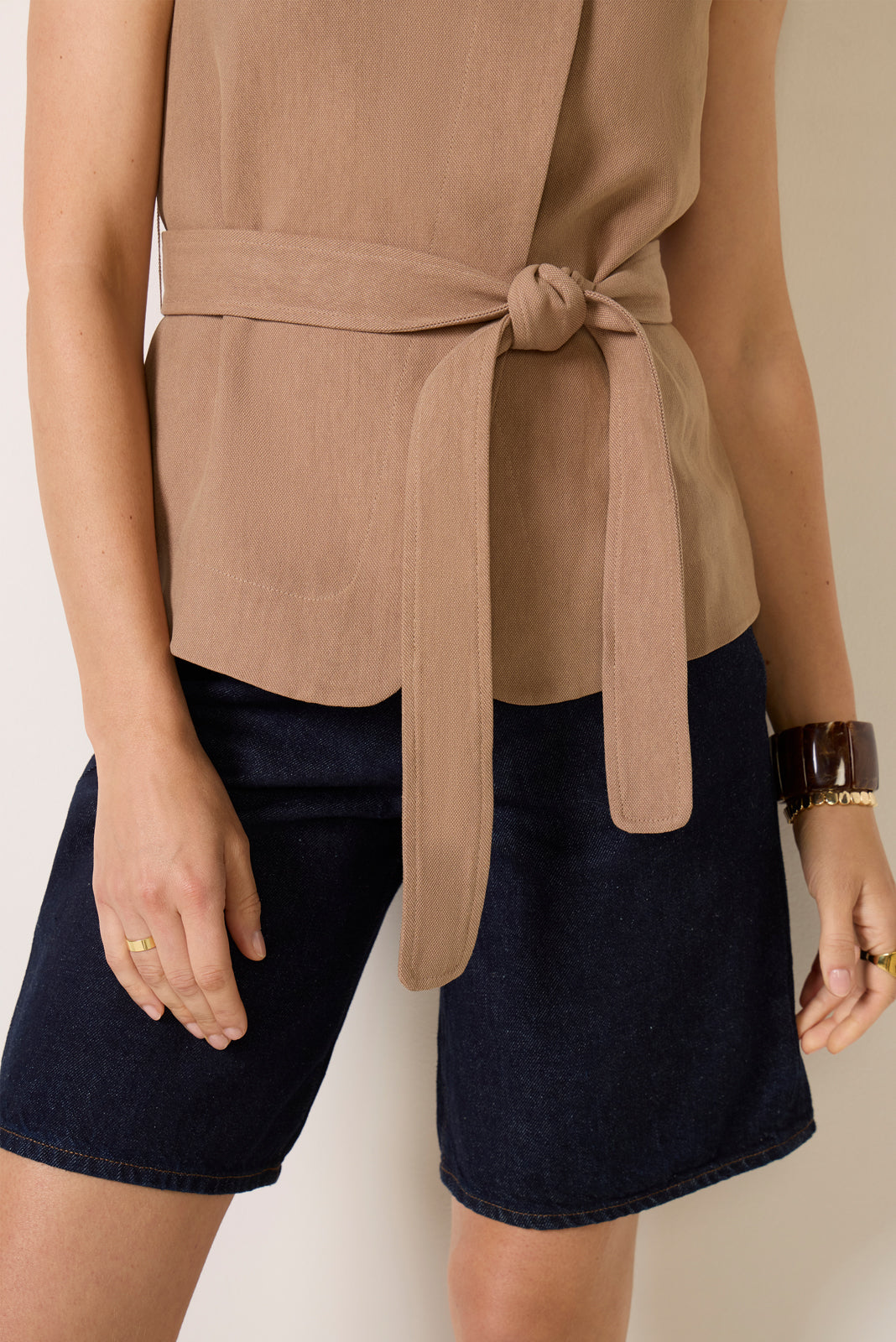 Darrien Vest