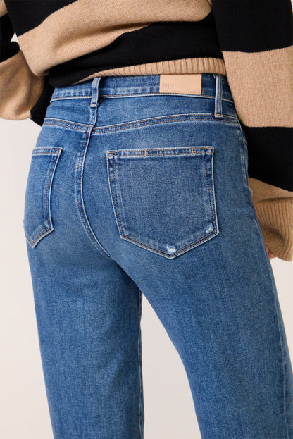 Anessa 31` w Raw Hem Wide Leg Jean