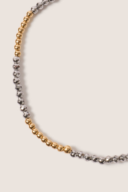 Blissful Pattern 2mm Bead Bracelet - Silver Facete