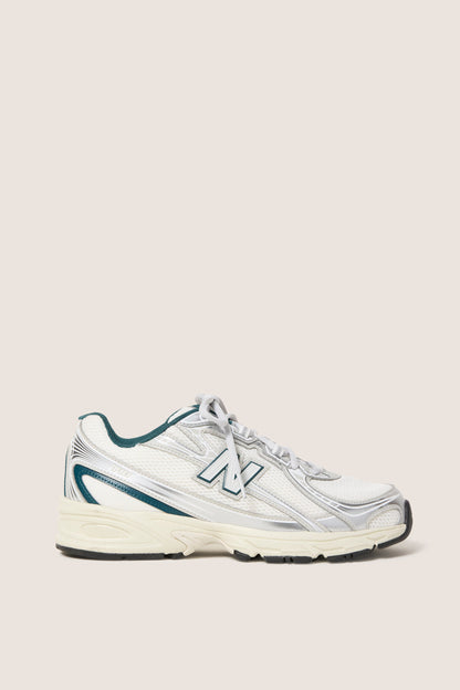 740 Sneaker