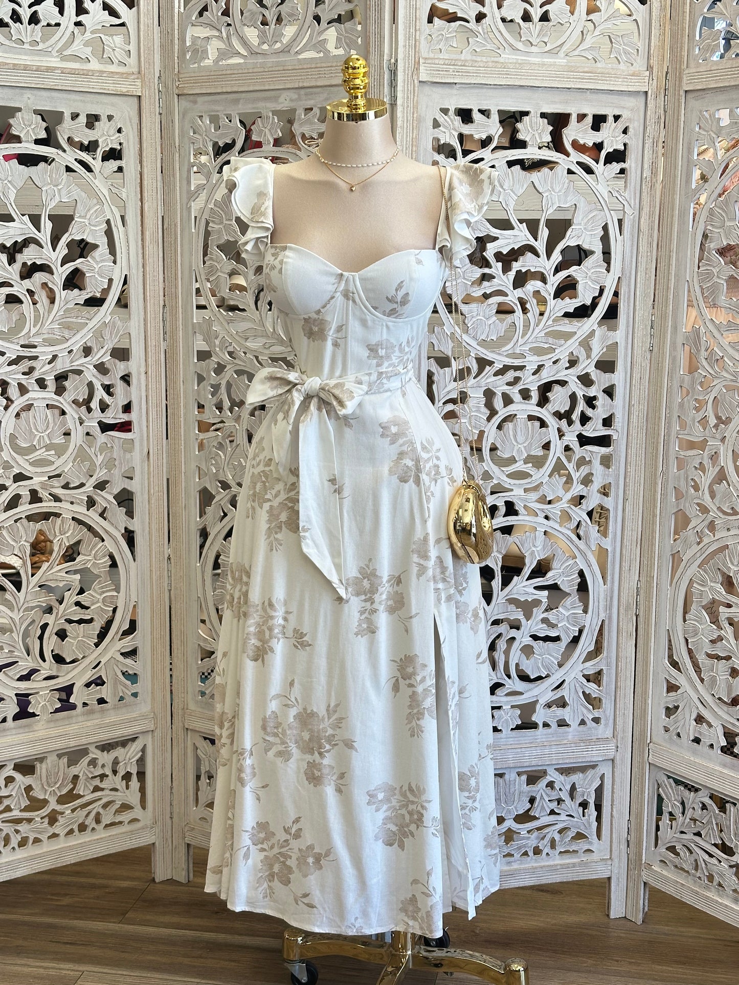 Neutral Floral Midi Dress- Slightly Stretchy,Estira Poco