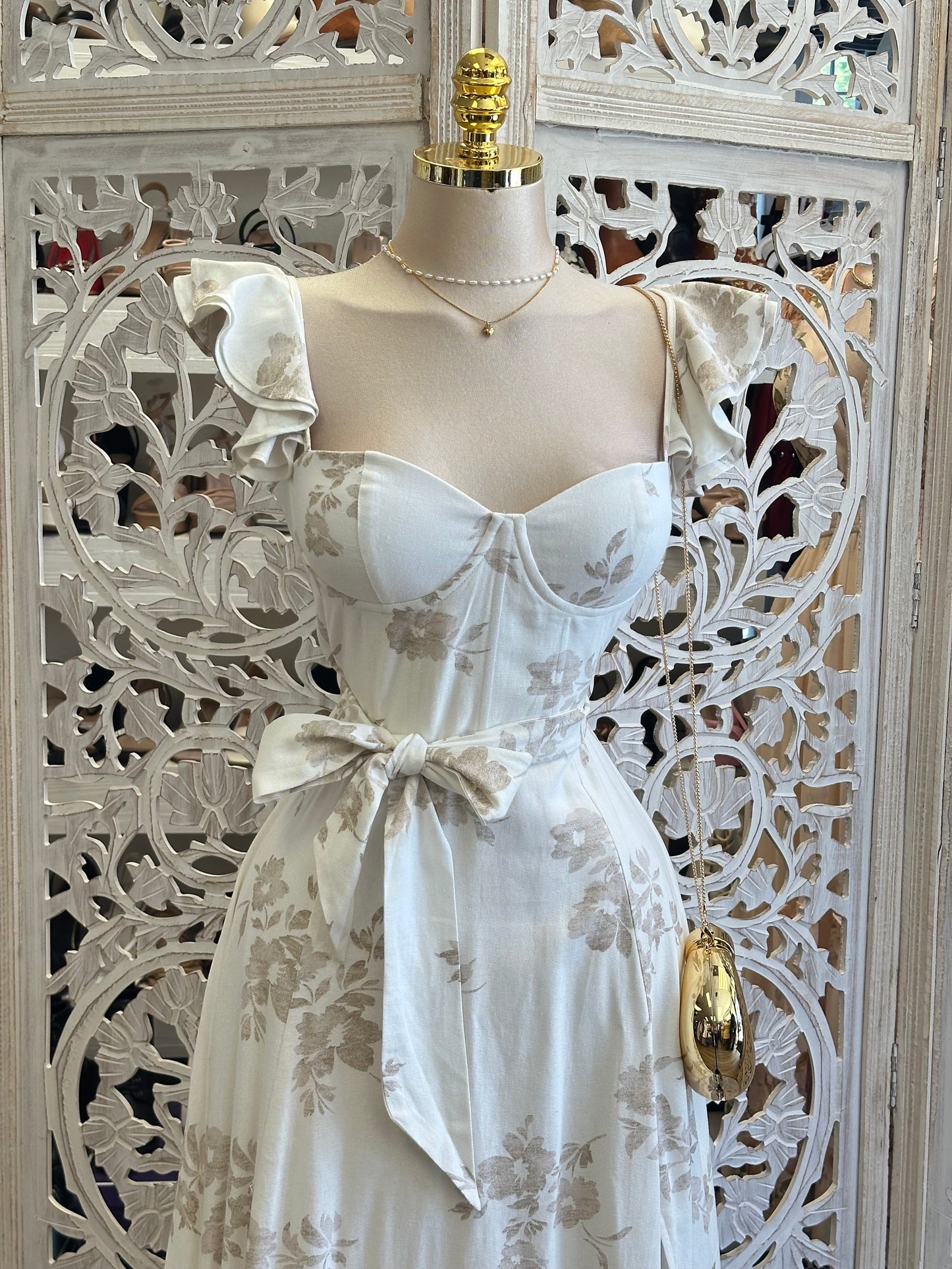 Neutral Floral Midi Dress- Slightly Stretchy,Estira Poco