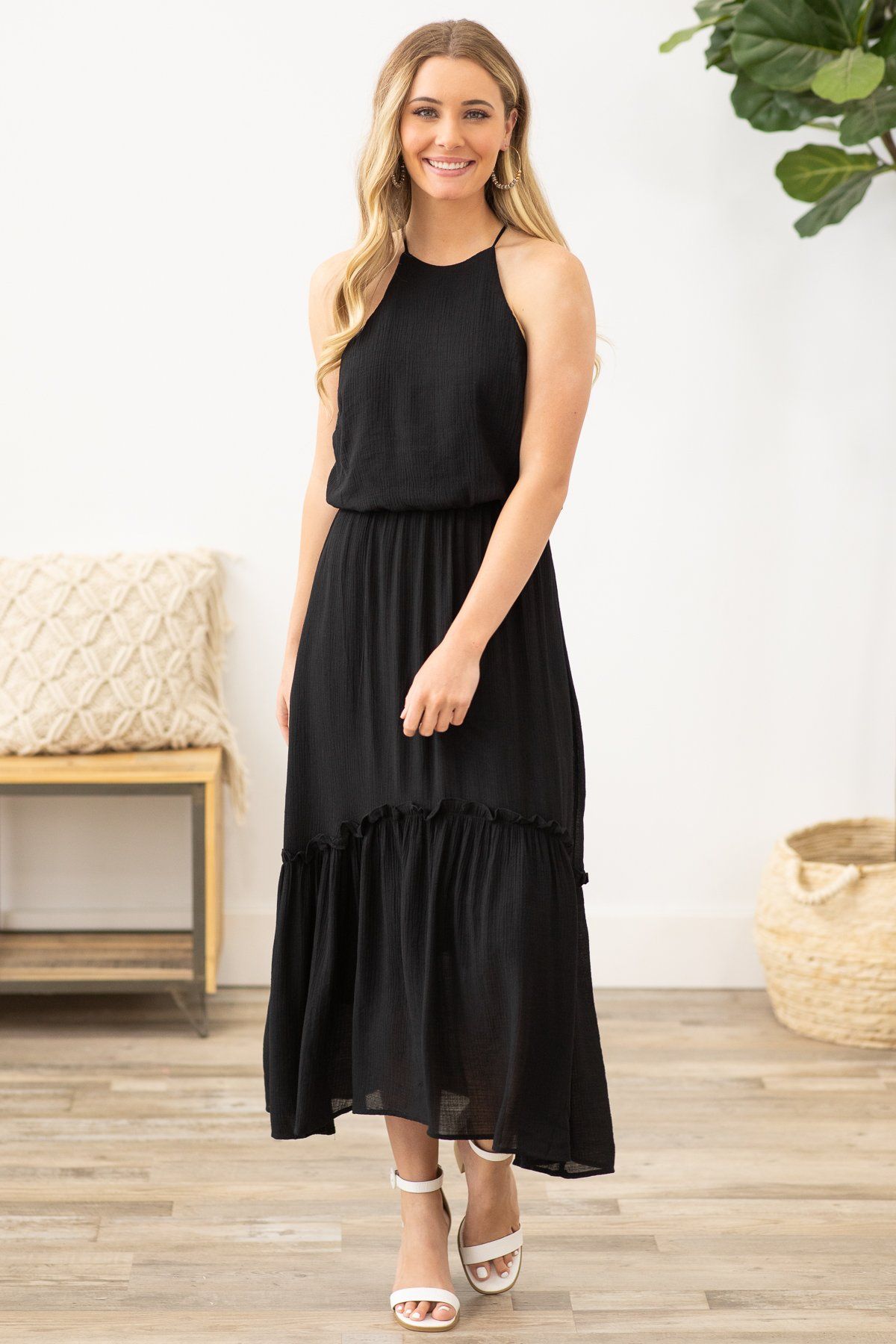 Black Sleeveless Dress