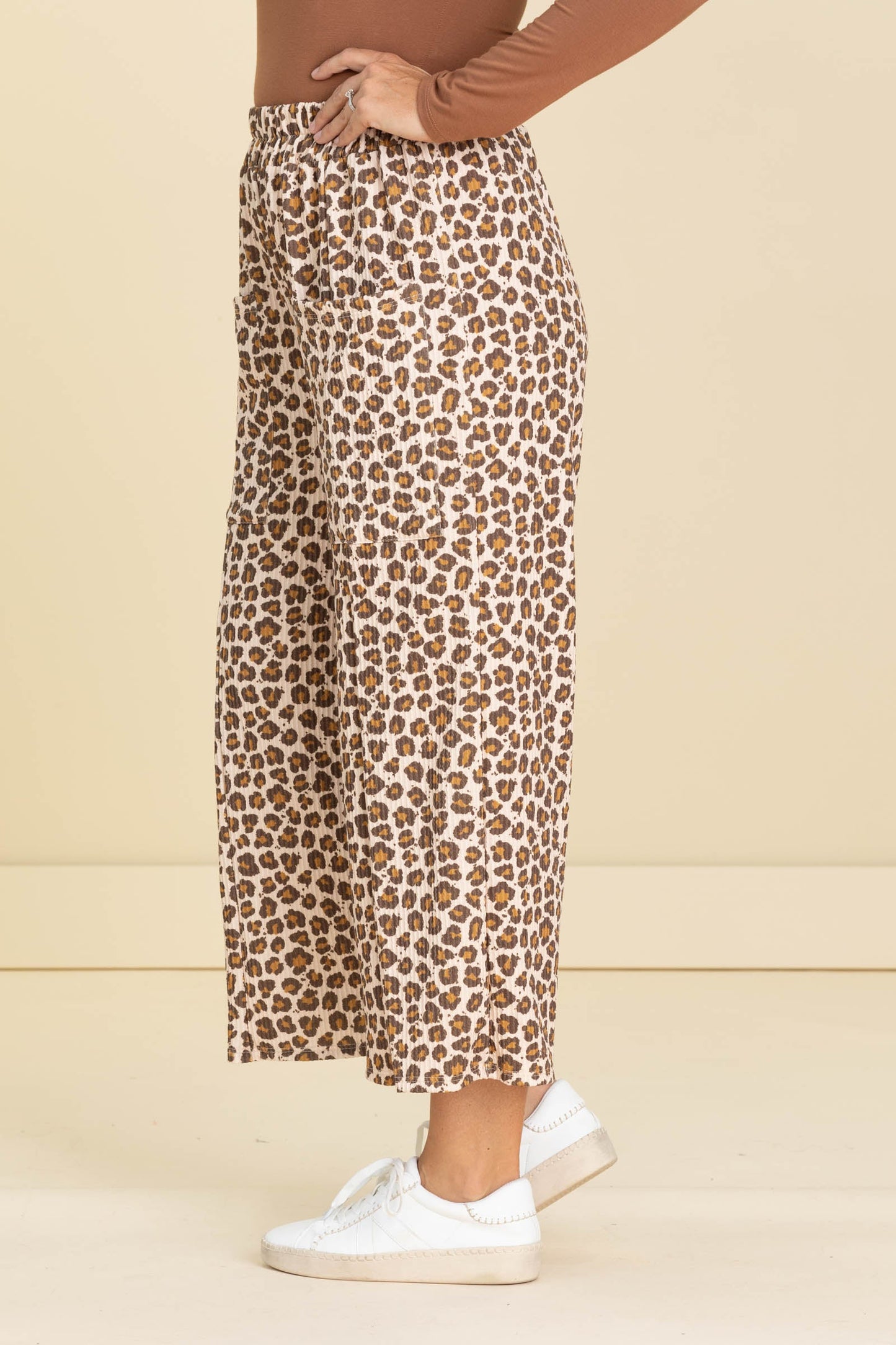 Animal Print Ribbed Soft Cropped Pants
