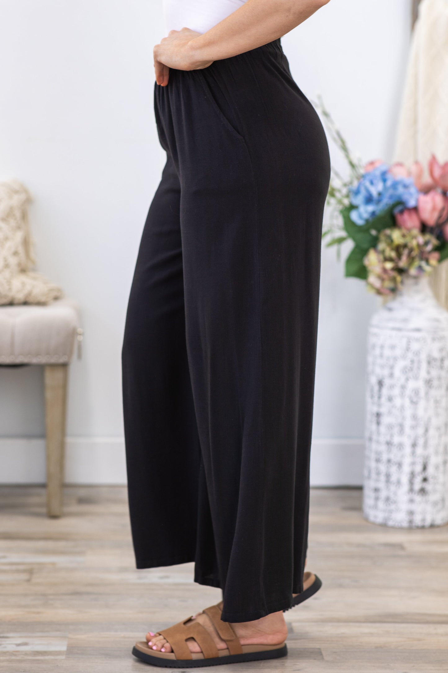 Black Elastic Waist Pleated Wide Leg Pants