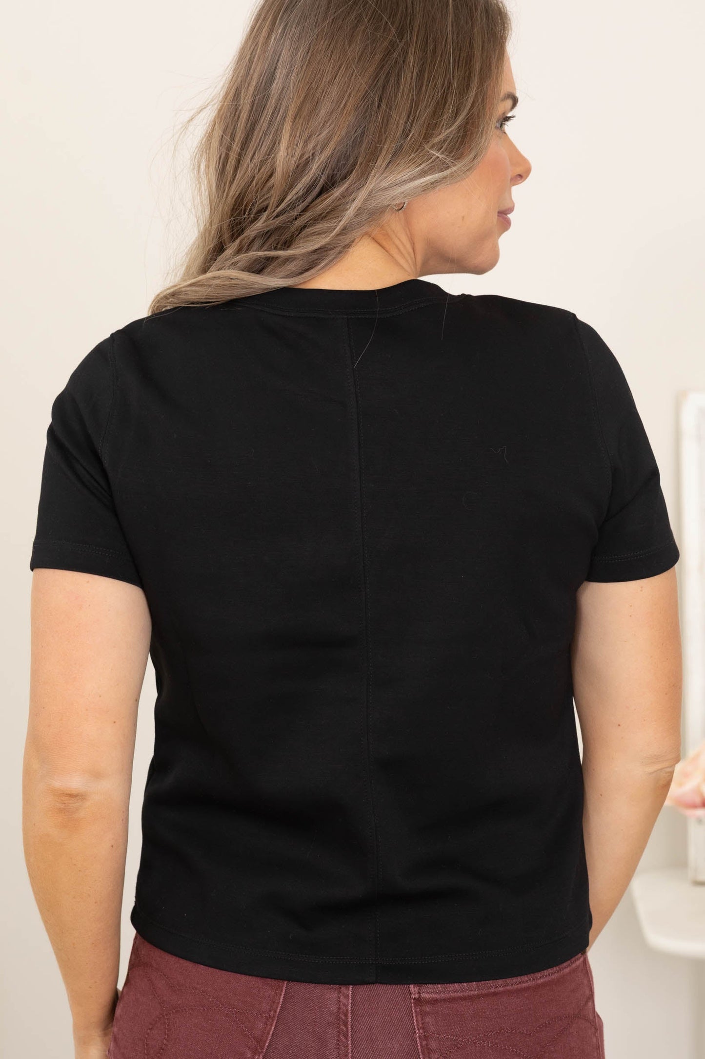 Black Solid Heart Hollow Short Sleeve Knit Top