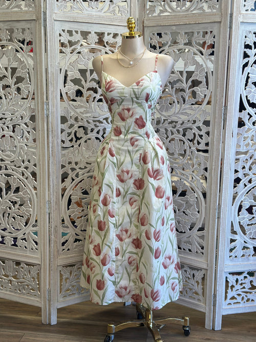 Tulip Print Midi Dress- Slightly Stretchy, Estira Poco