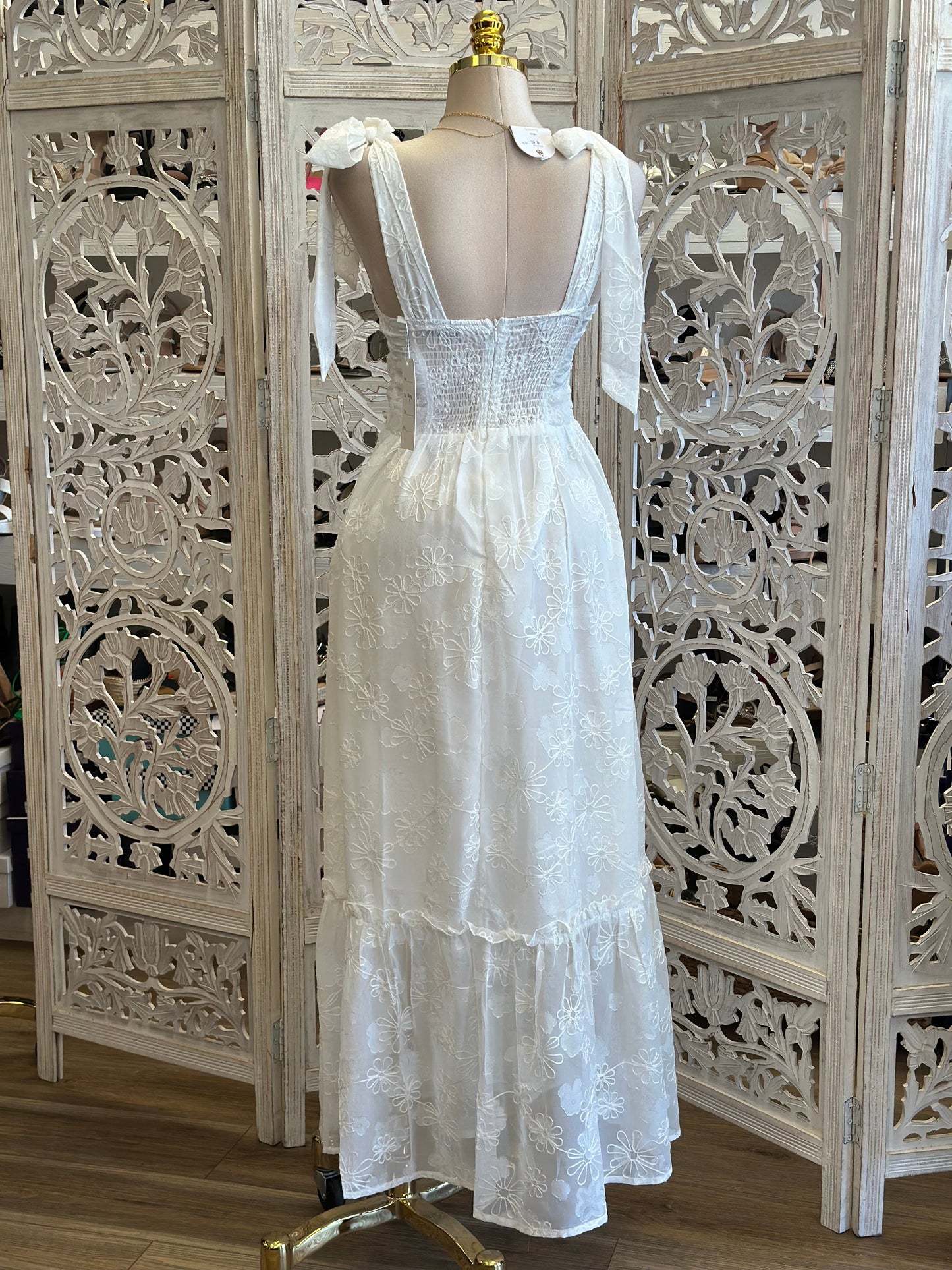 Ribbon Strap Embroidrered Dreamy Dress- Stretchy, Estira