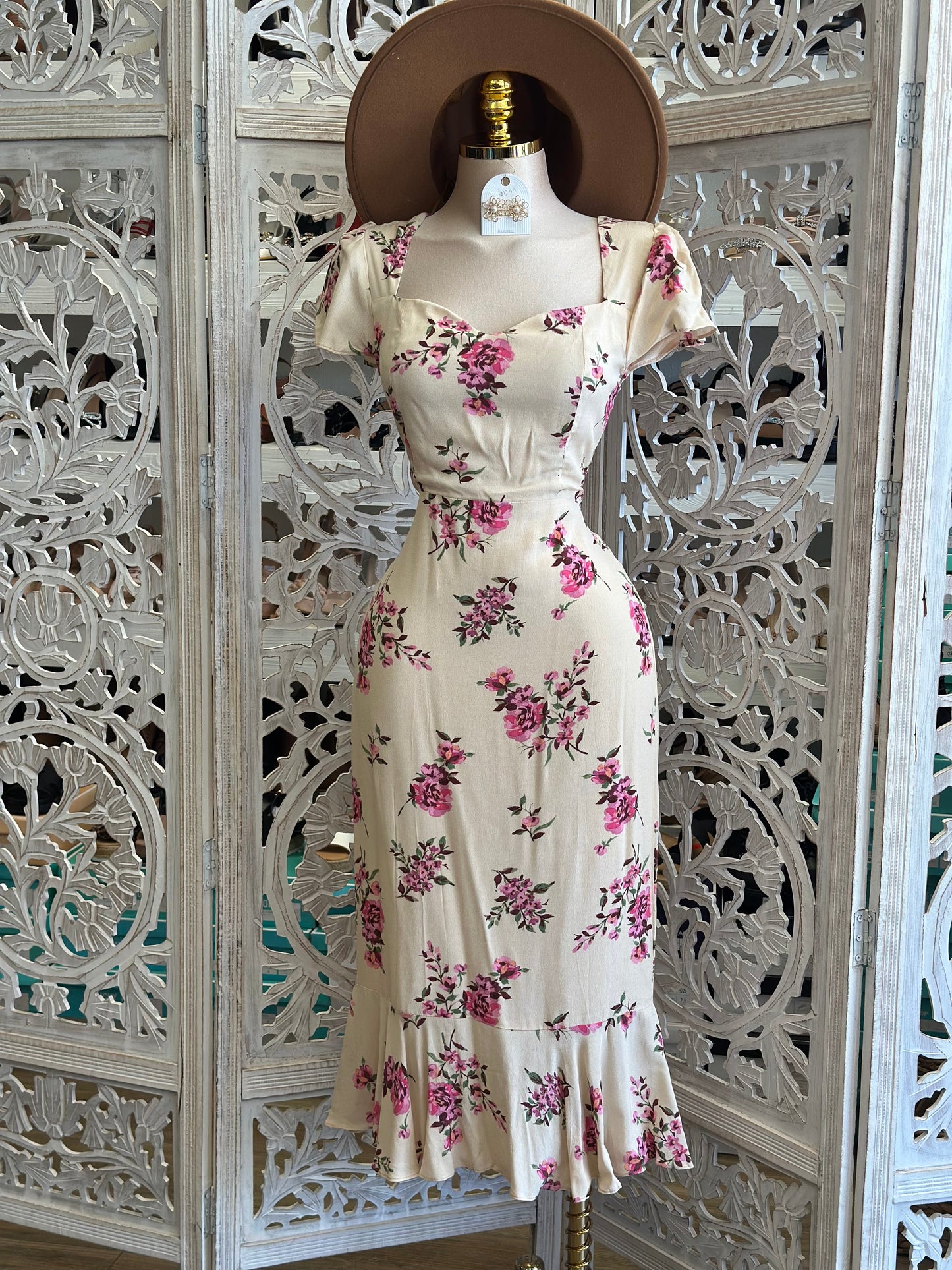 Smocked Floral Midi Dress-No Estira, Not Stretchy