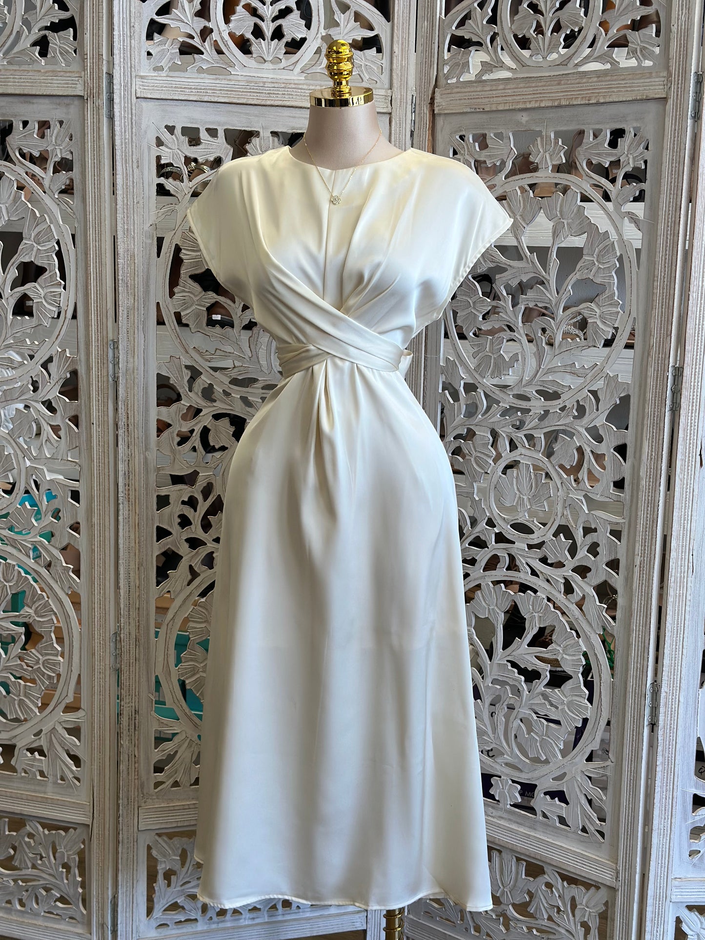 Ivory Satin Wrapped Midi Dress- Not Stretchy, No Estira