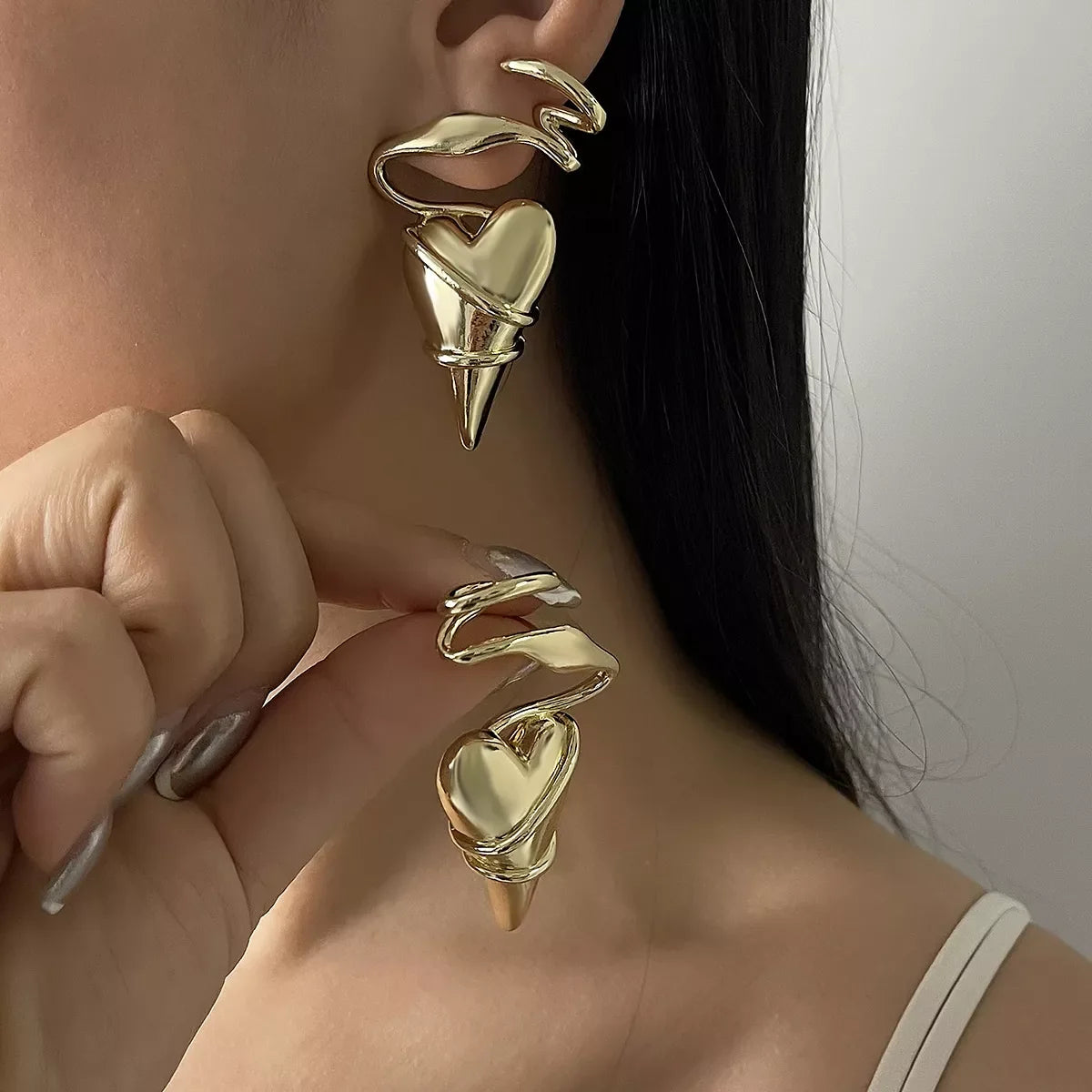 Heart-Shaped Twisted Wire Earrings