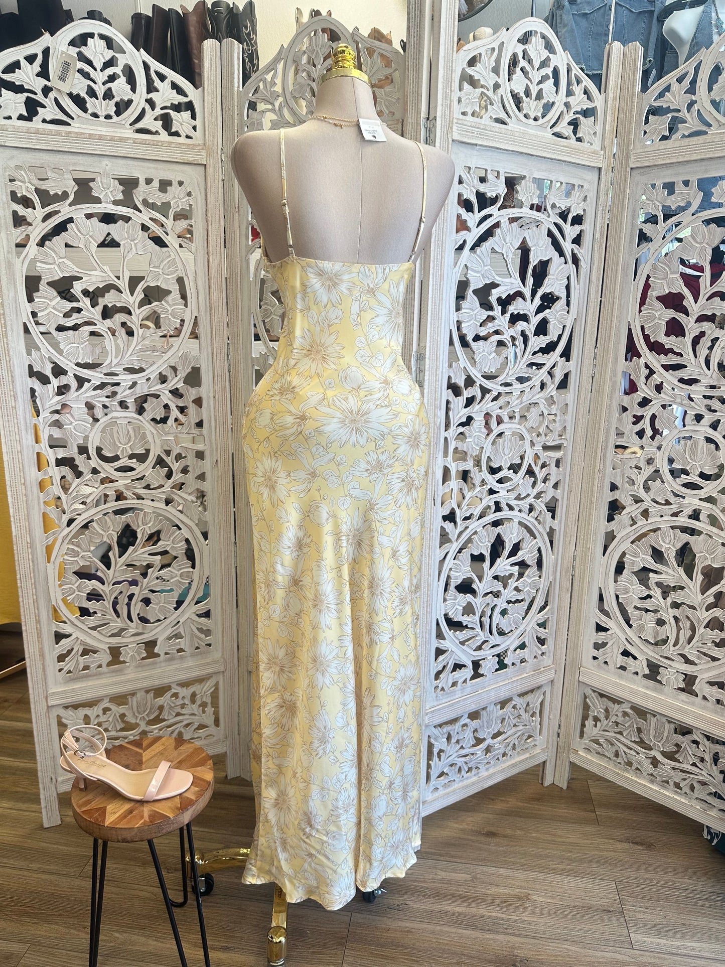 Soft Yellow Midi Floral Dress- No Estira, Not Stretchy
