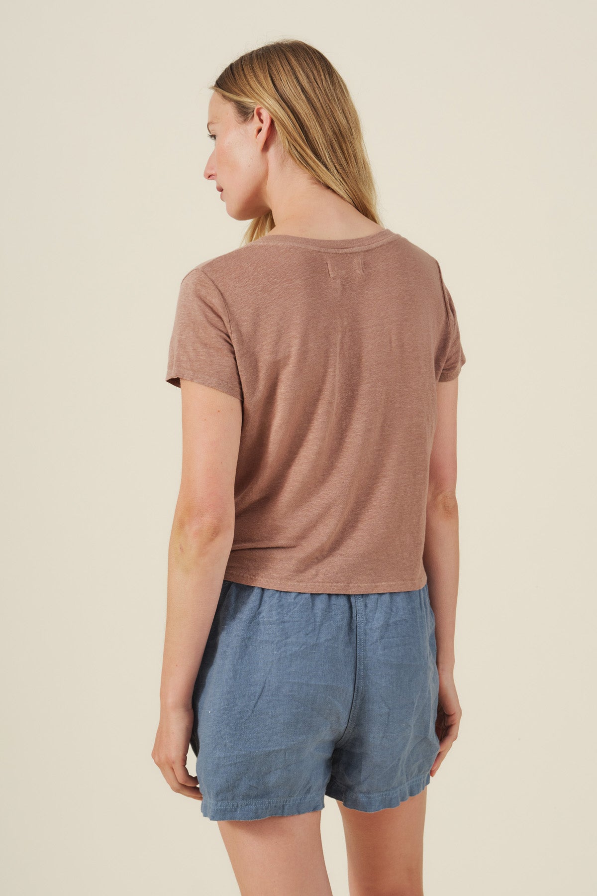 AMBER TEE