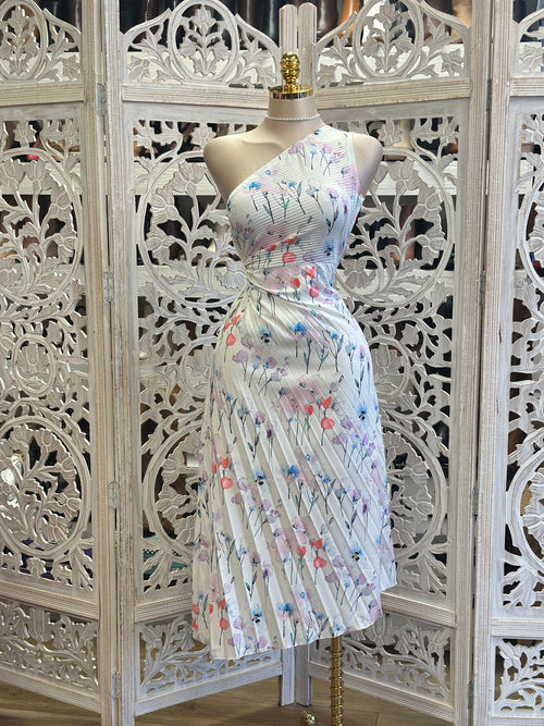 Pleated Floral One Sleeve Dress- Not Stretchy no estira