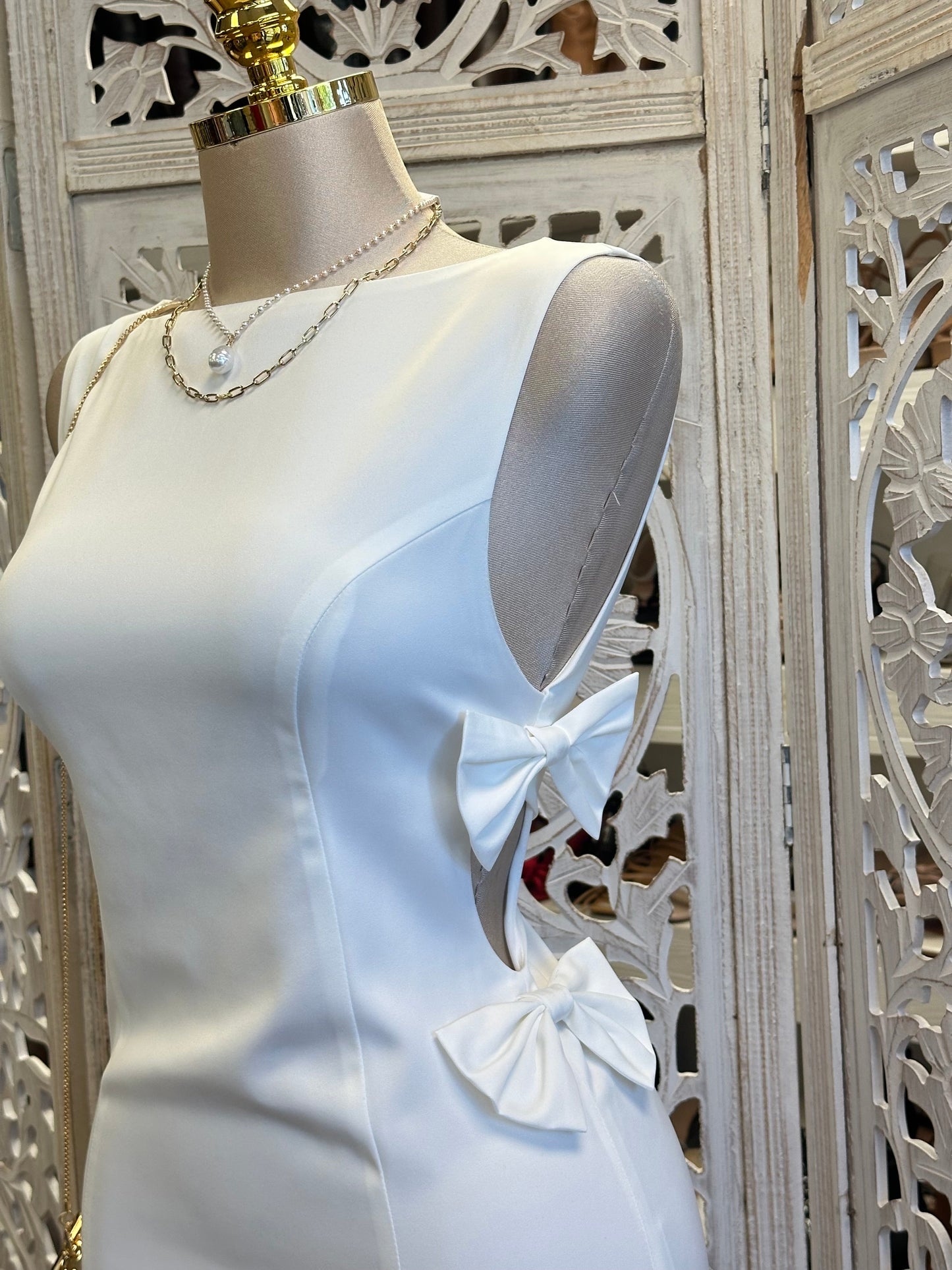 Bow Line Mini Ivory Dress -No Estira, Not Stretchy