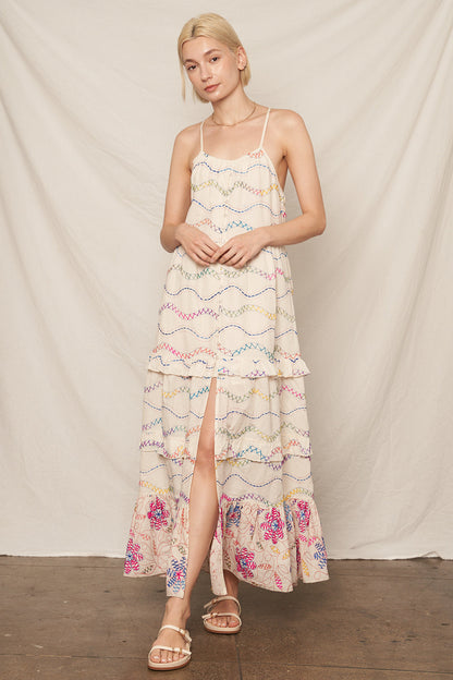 Groovy Mode Embroidered Dress