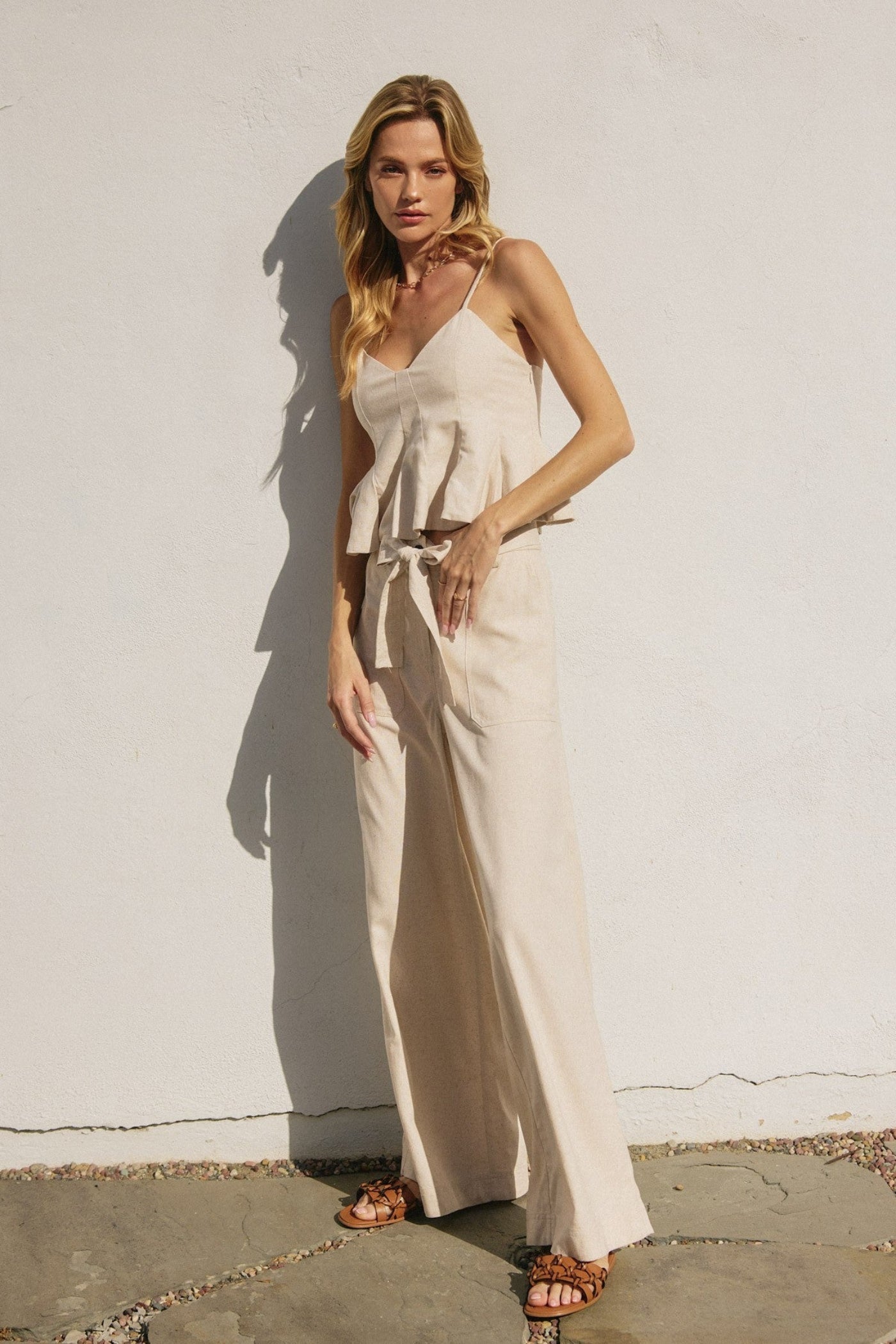 DARCY SLEEVELESS FLARED TOP