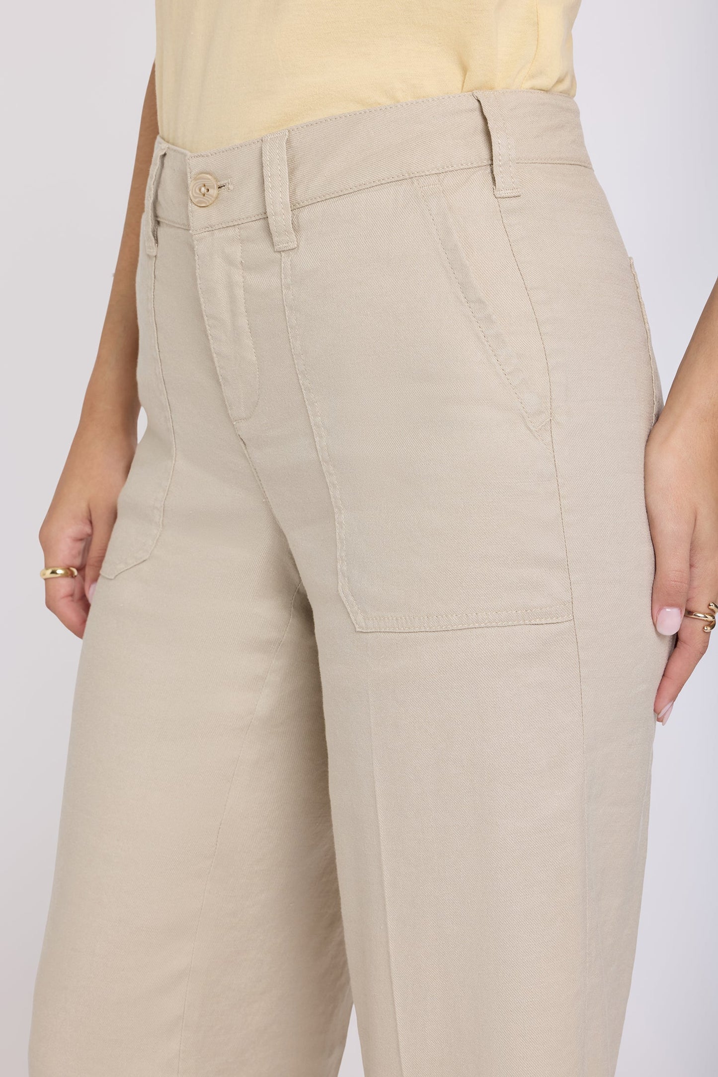 Wide Leg Cargo Capri Pants - Feather