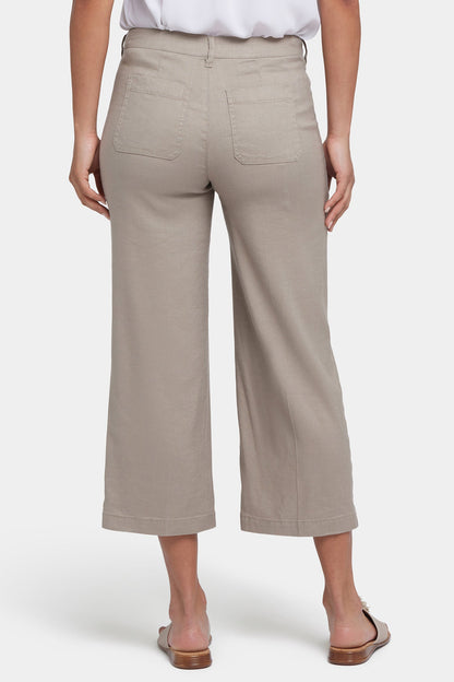Wide Leg Cargo Capri Pants - Saddlewood