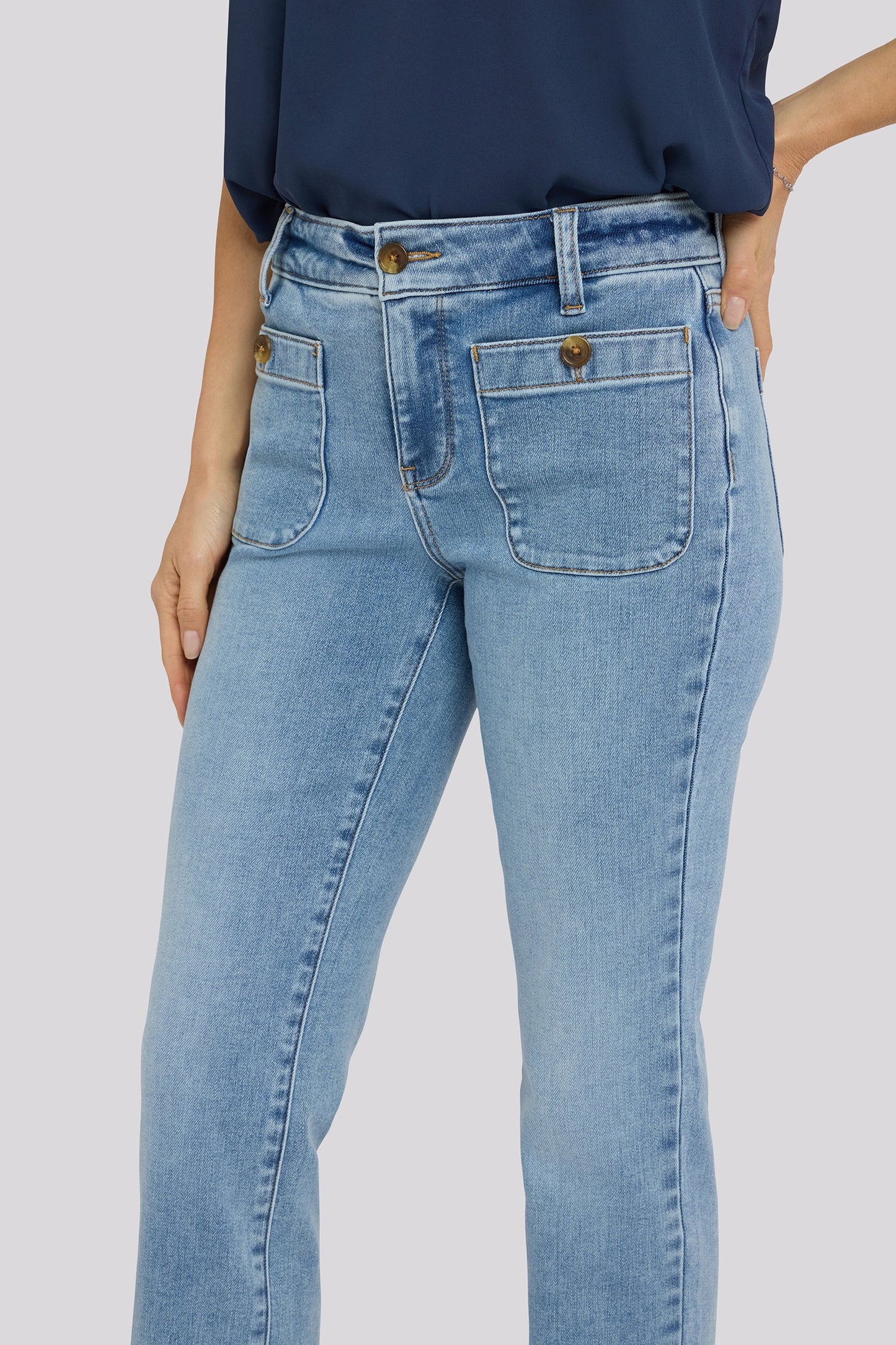 Marilyn Straight Jeans In Tall - Mist Springs