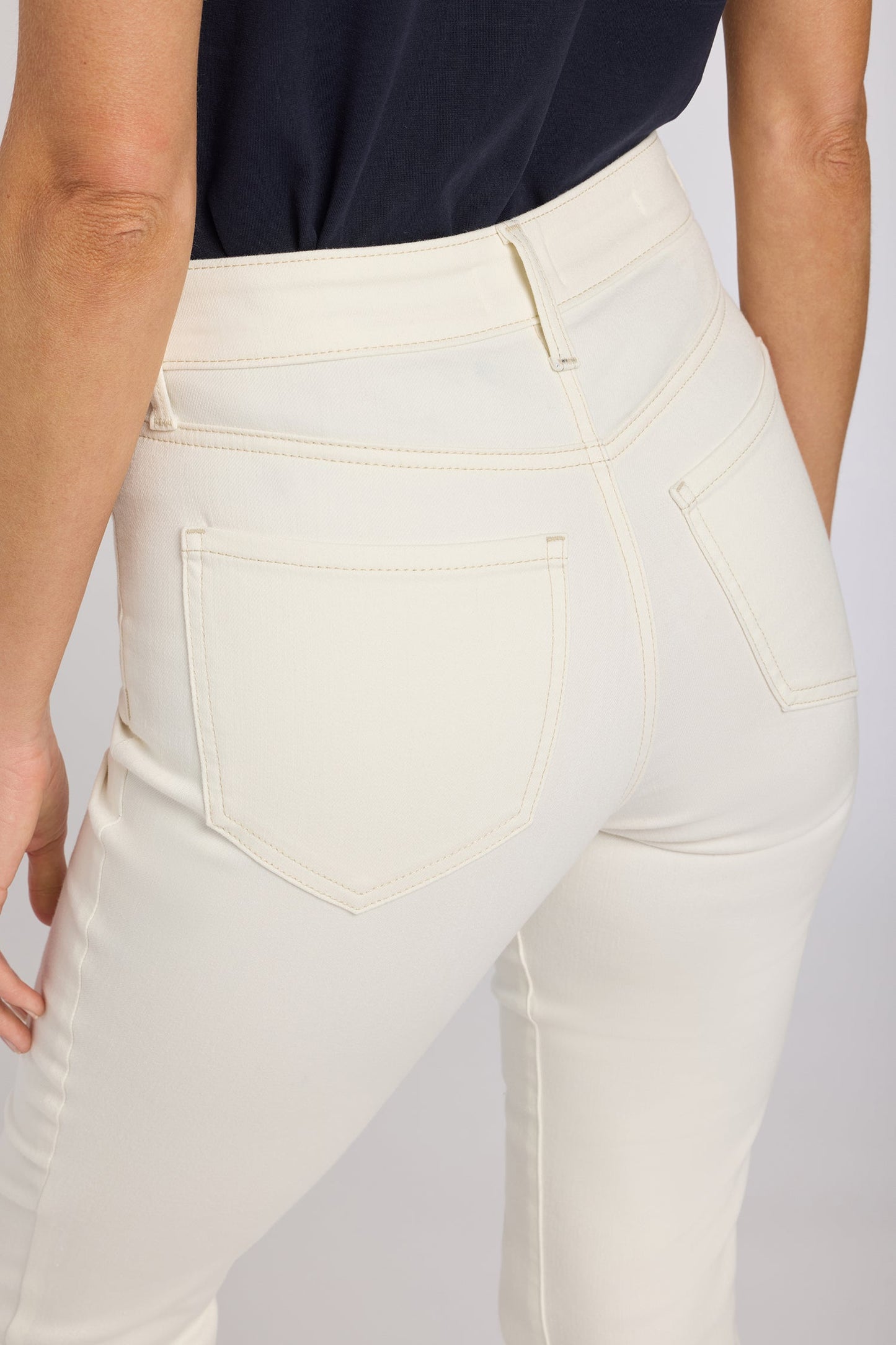 Billie Mini Bootcut Ankle Jeans - Vintage White