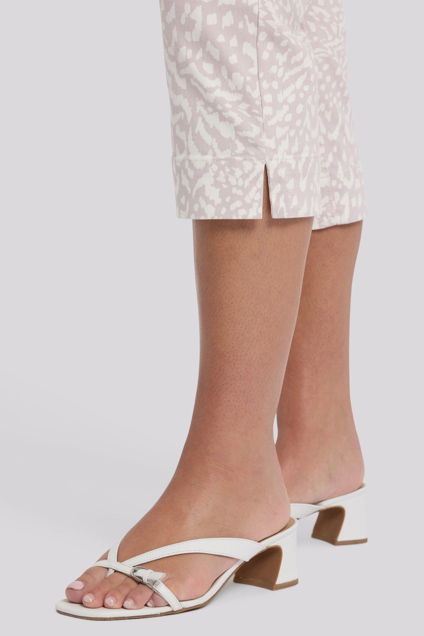 Marilyn Straight Crop Jeans - Snow Leopard