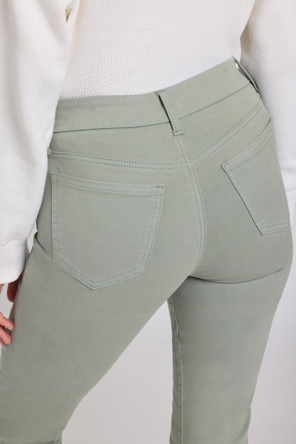 Waist-Match™ Marilyn Straight Jeans - Mistletoe