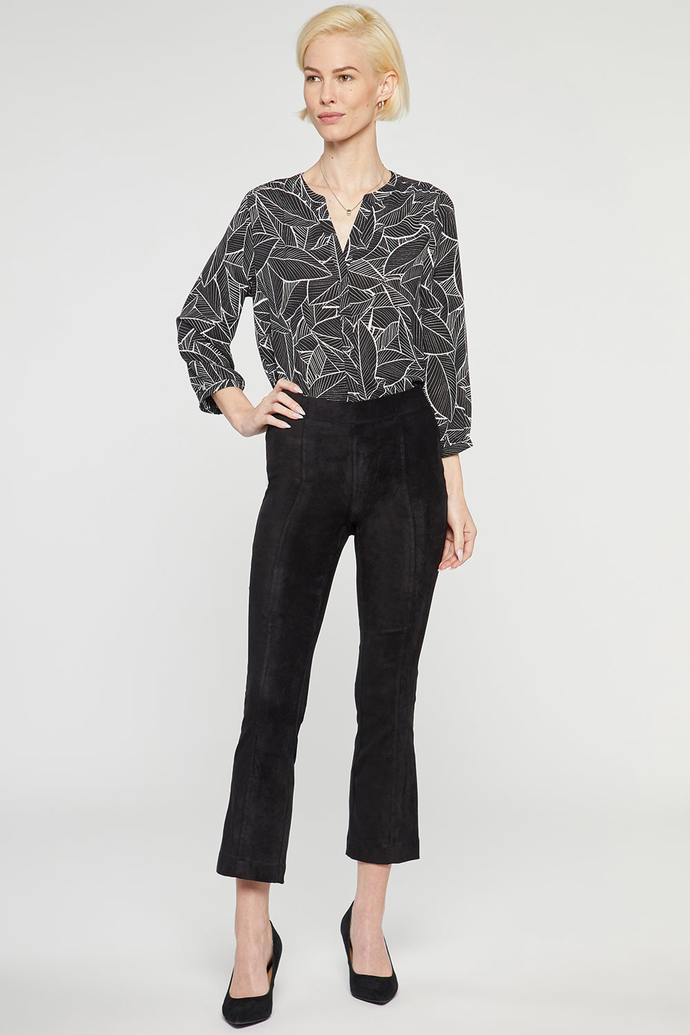 Slim Bootcut Pull-On Pants - Black